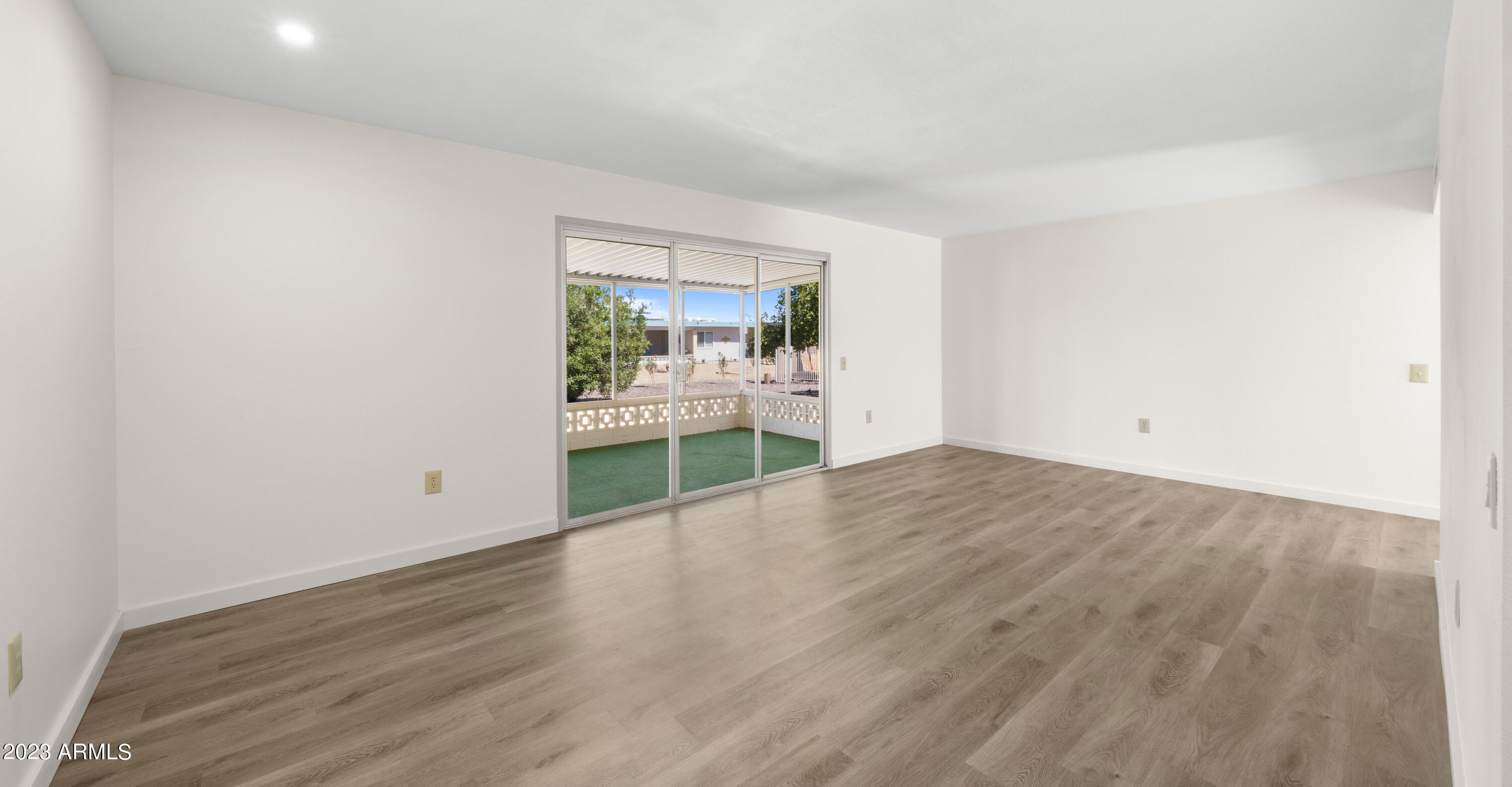 10830 W WILLOWBROOK Drive