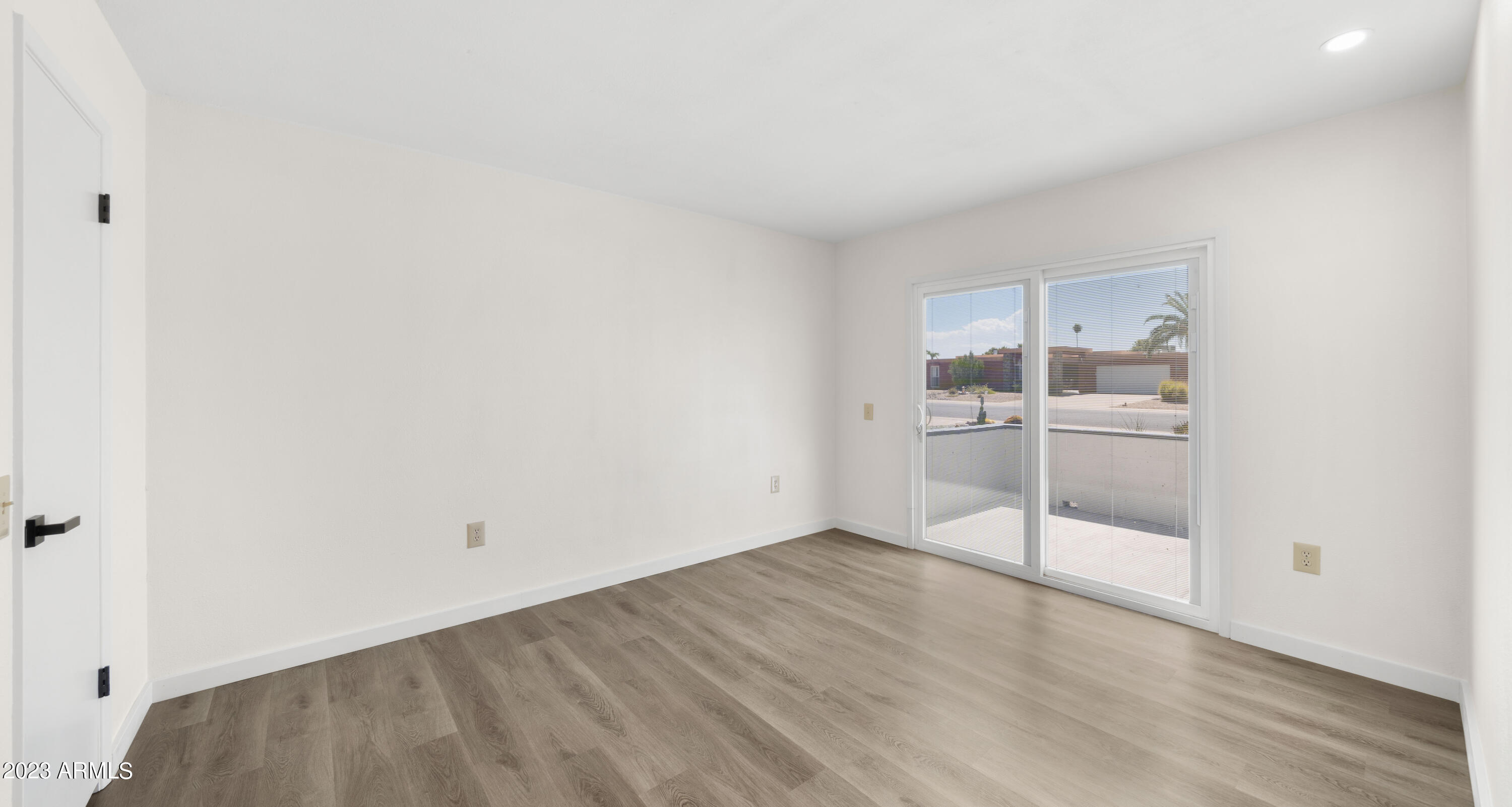 10830 W WILLOWBROOK Drive