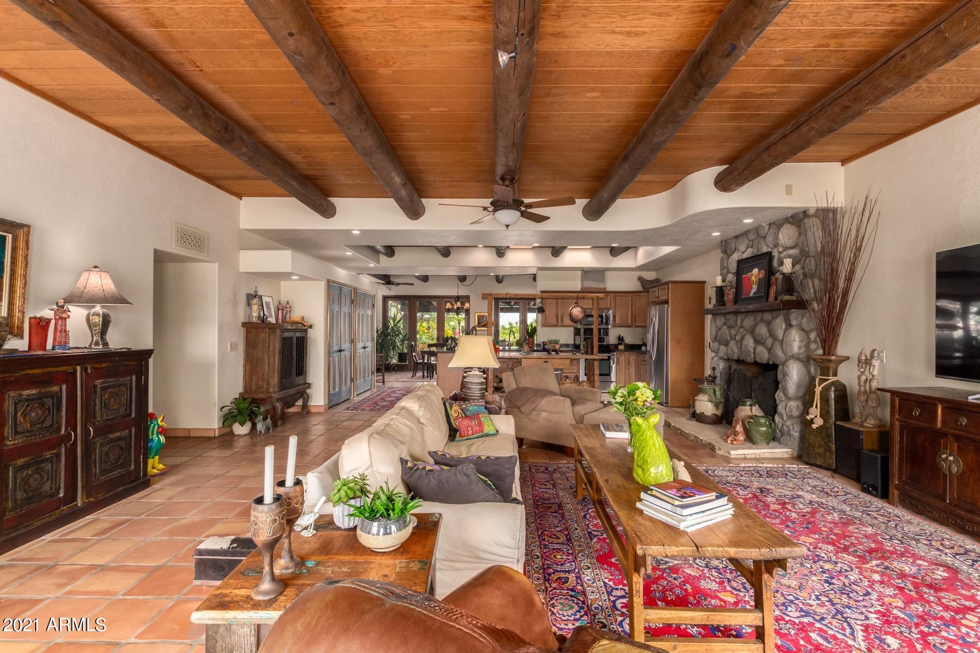 7113 E HIGHLAND Road