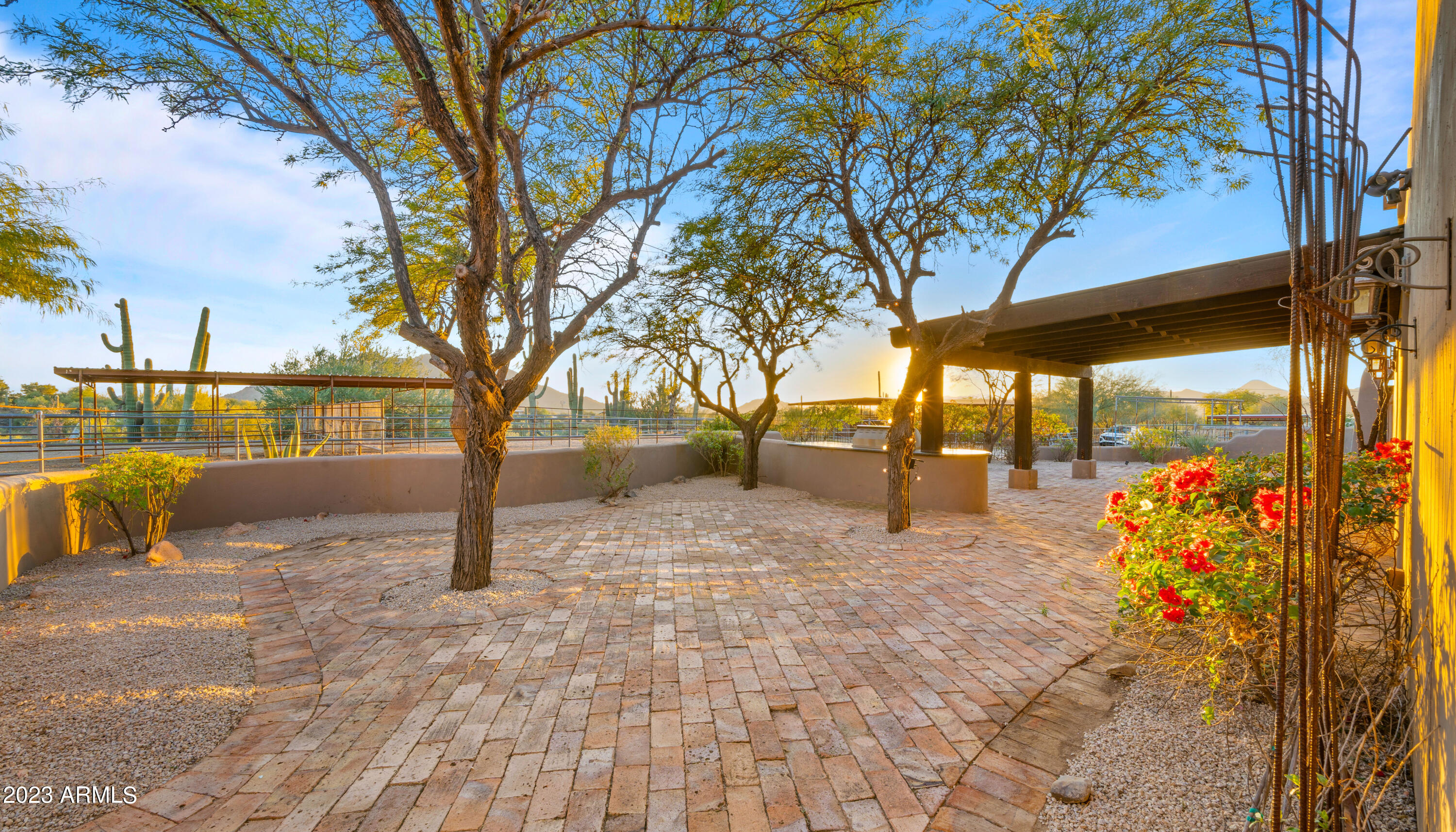 7113 E HIGHLAND Road