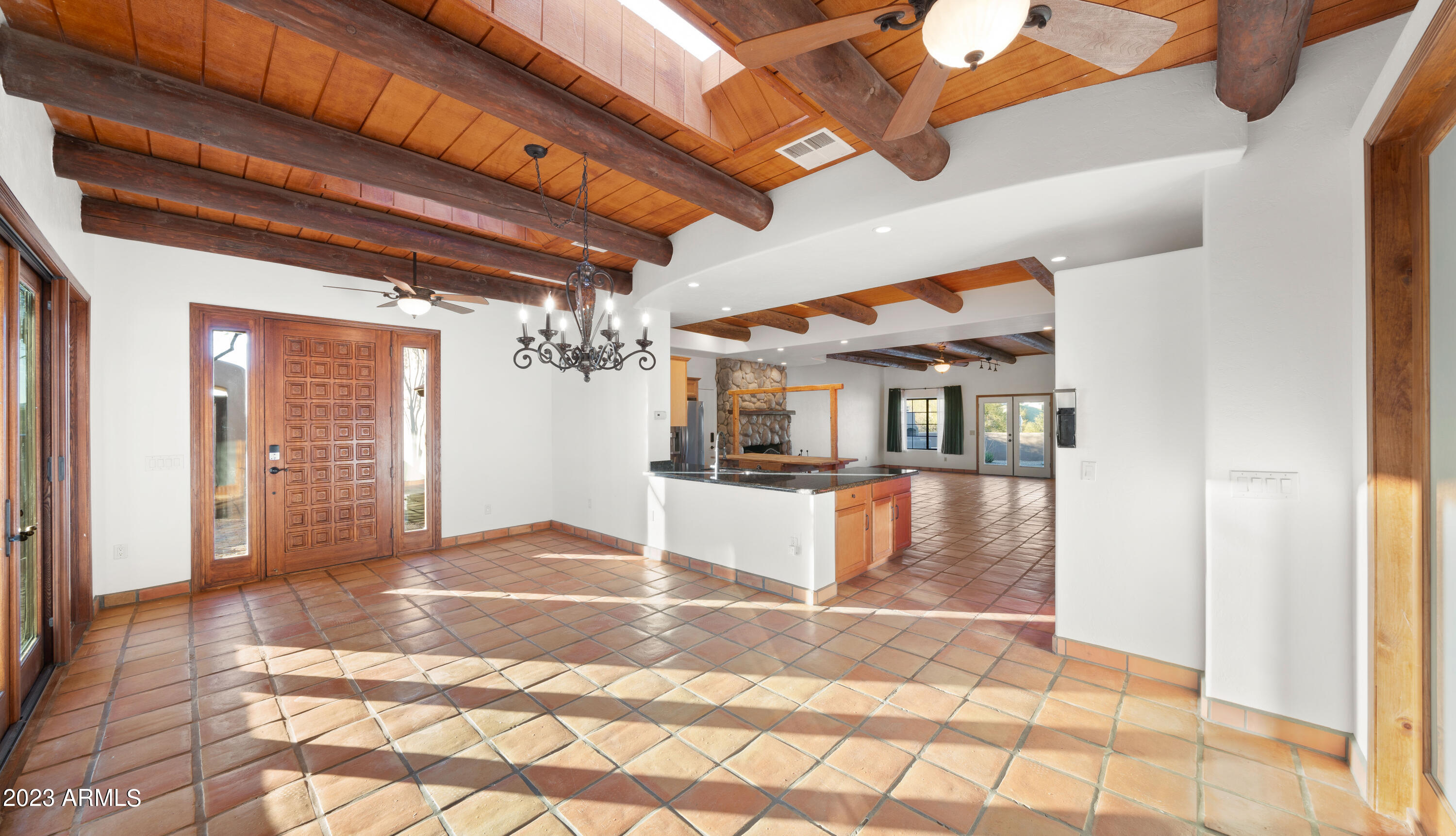 7113 E HIGHLAND Road