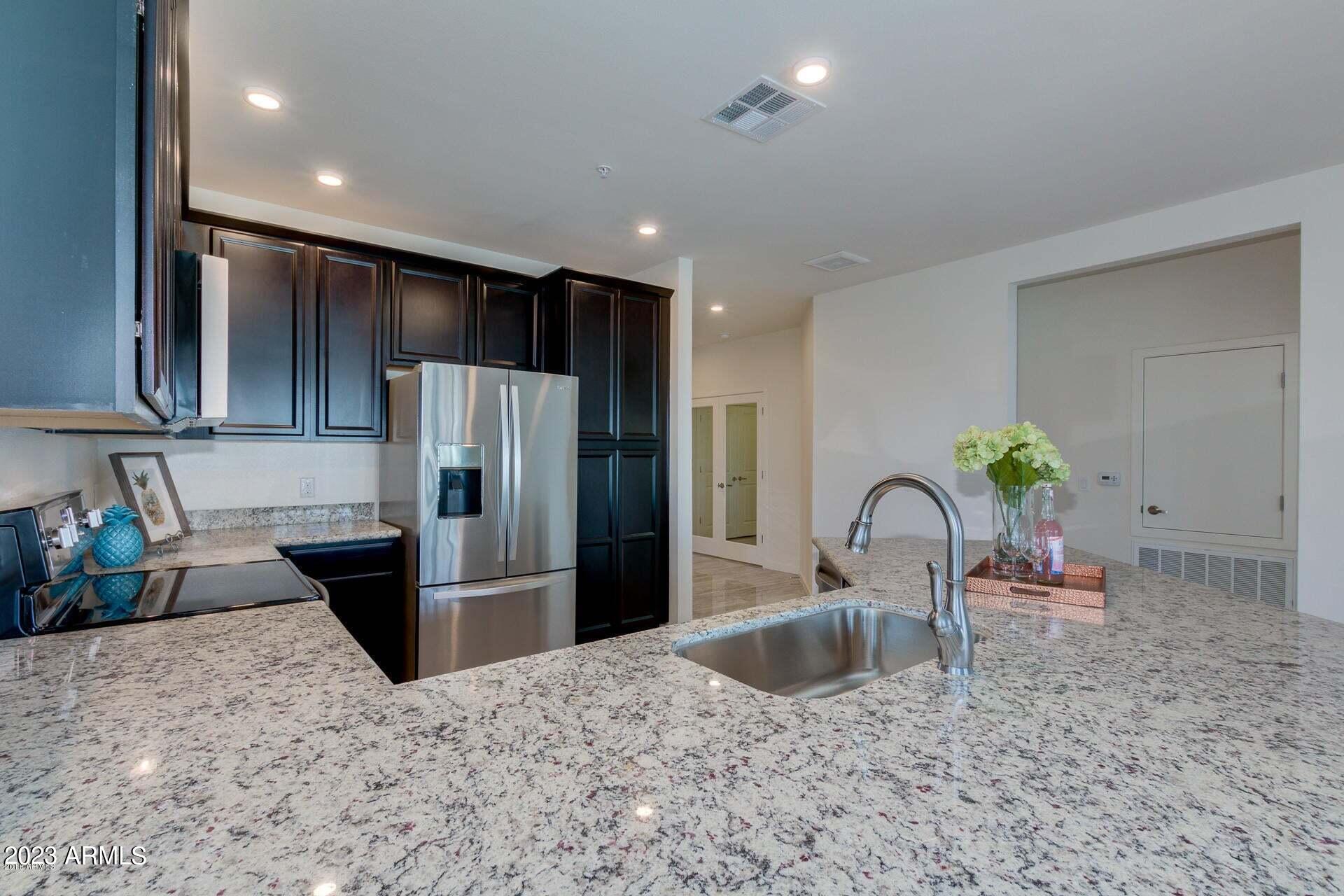 2511 W QUEEN CREEK Road # 351