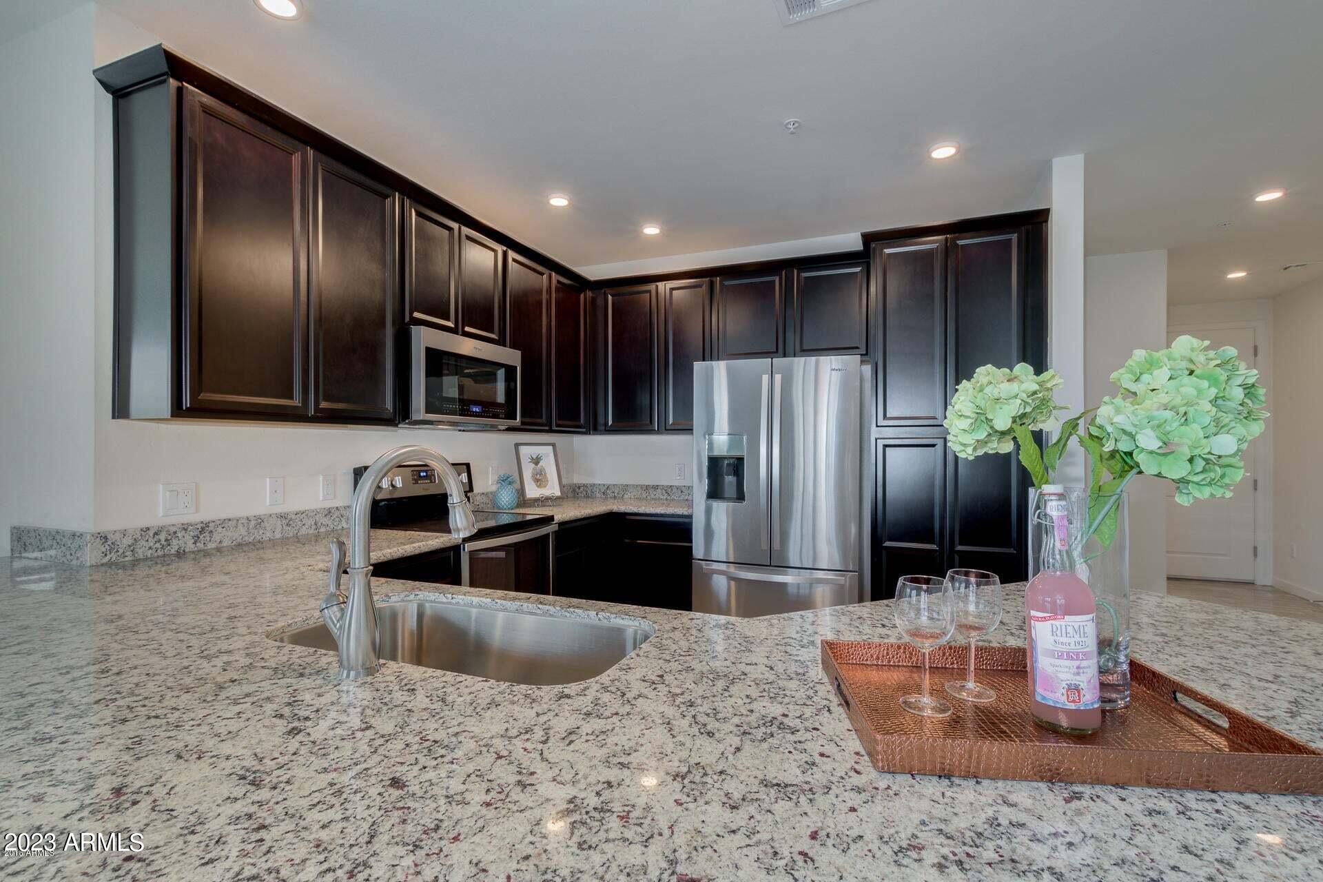 2511 W QUEEN CREEK Road # 351