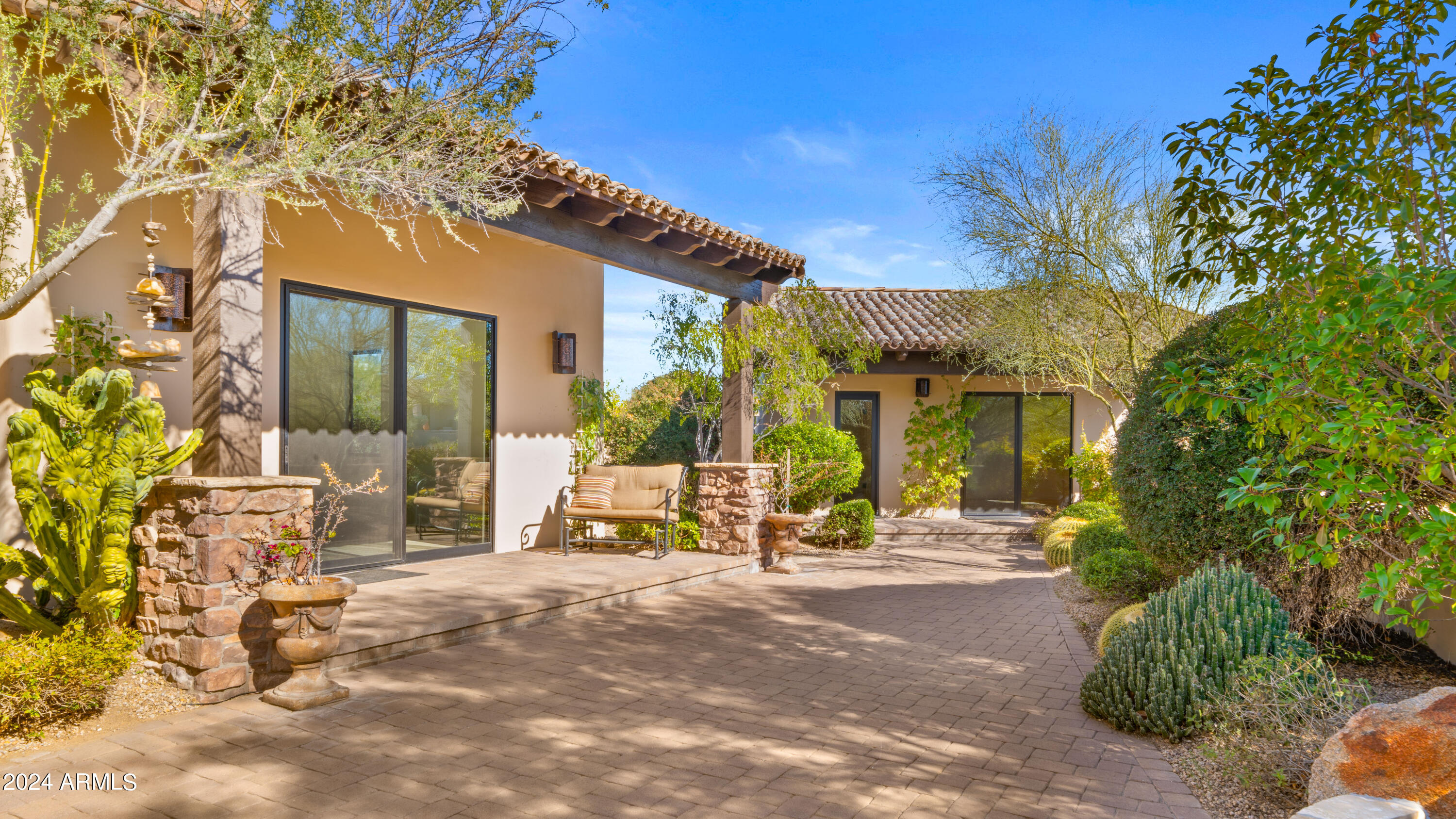 9326 E VENUS Drive