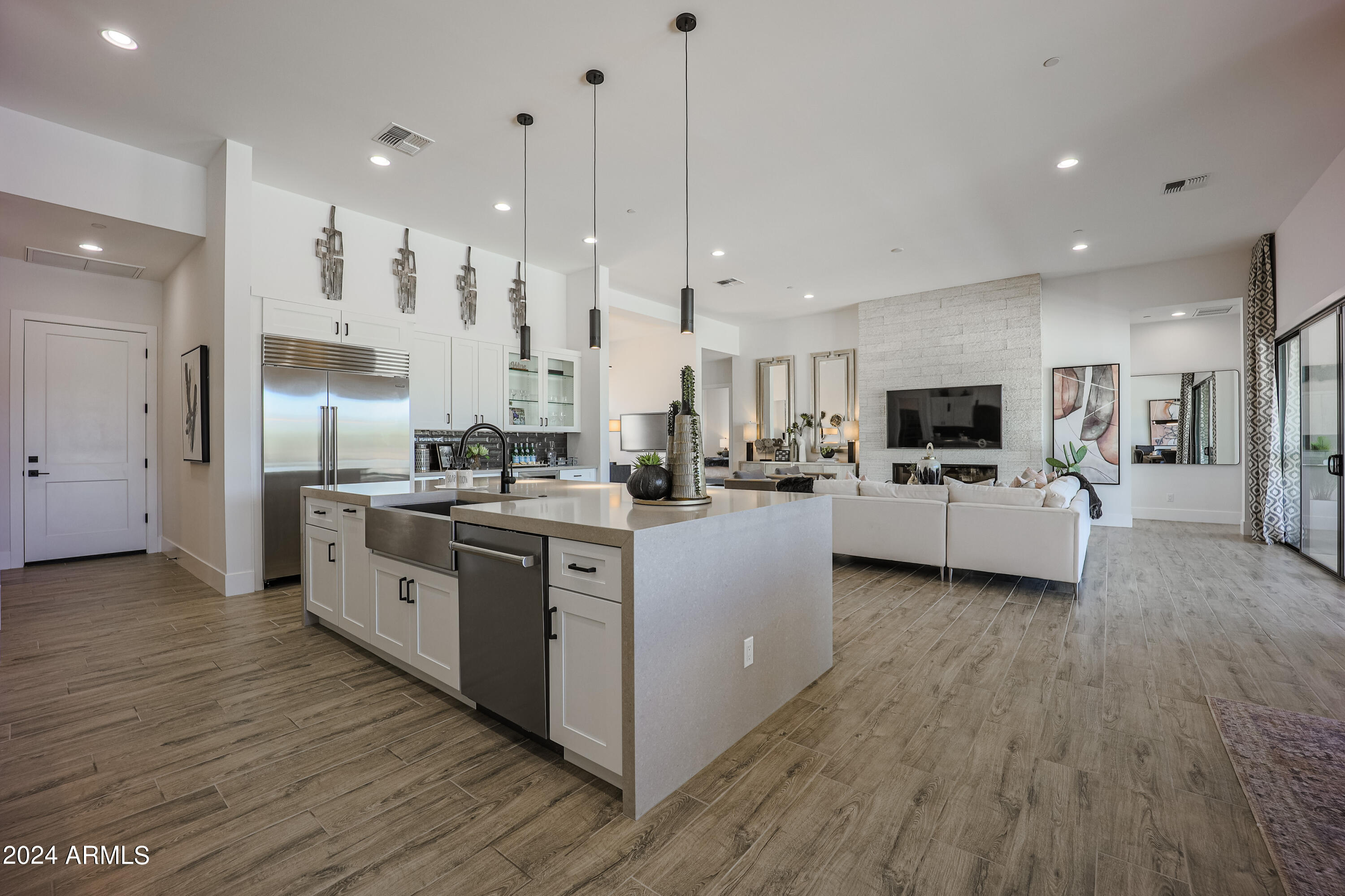 16024 E DALE Lane