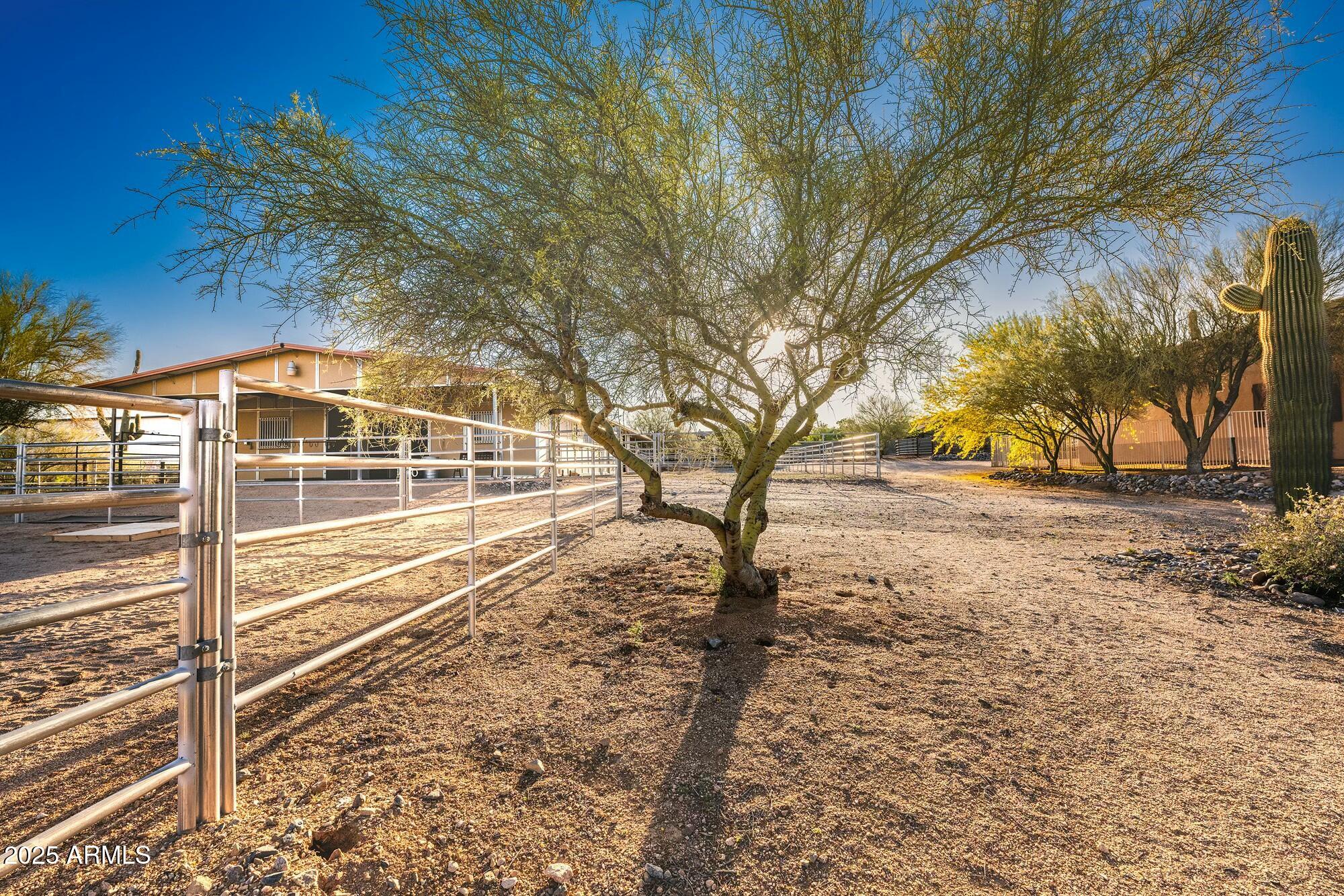 15339 E RED BIRD Road