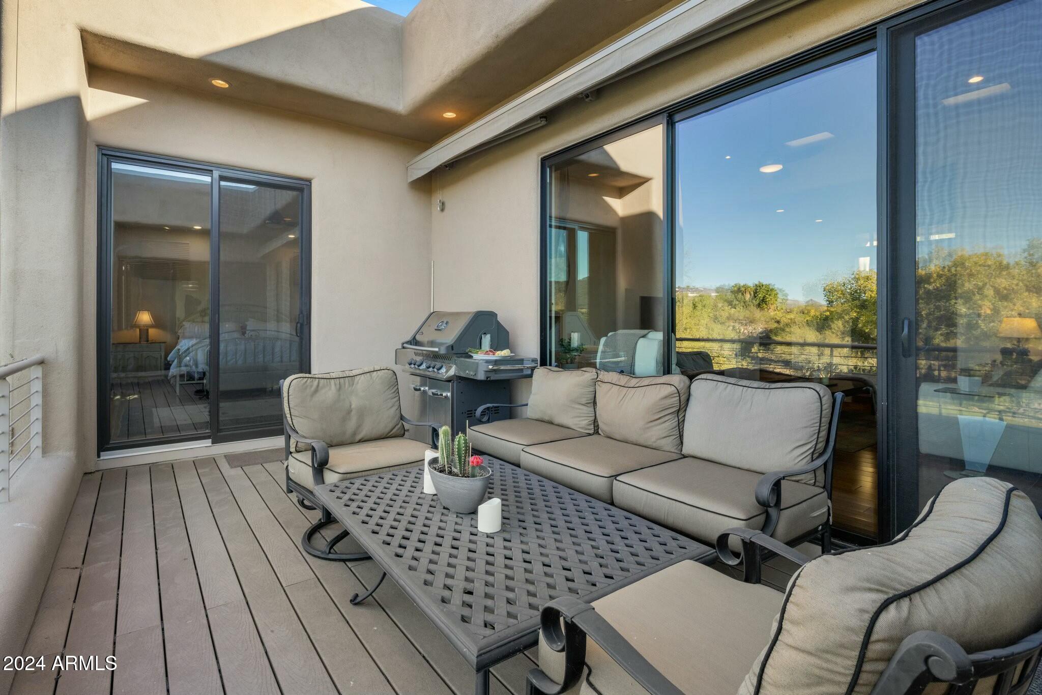 5622 E SUGARLOAF Trail