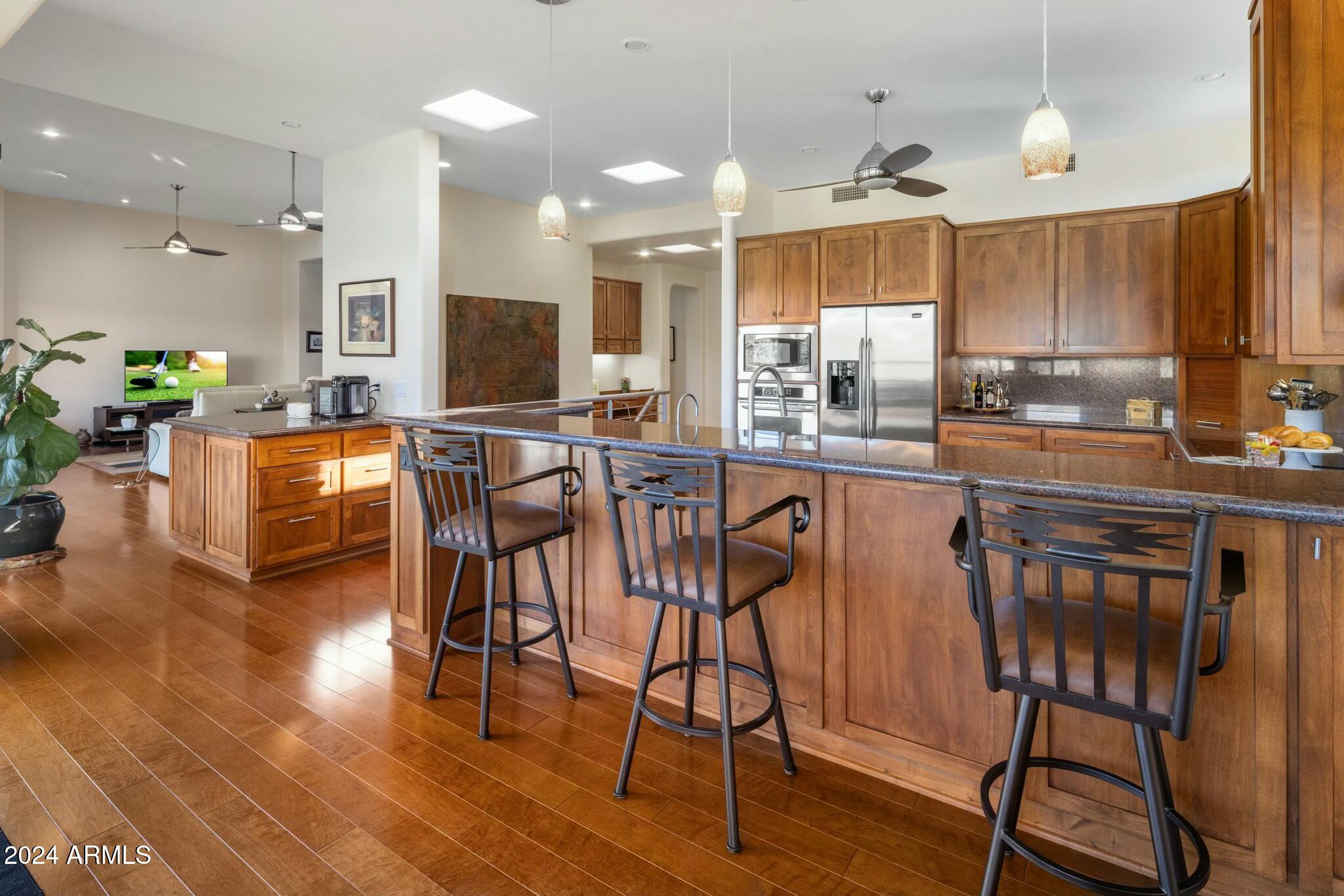 5622 E SUGARLOAF Trail