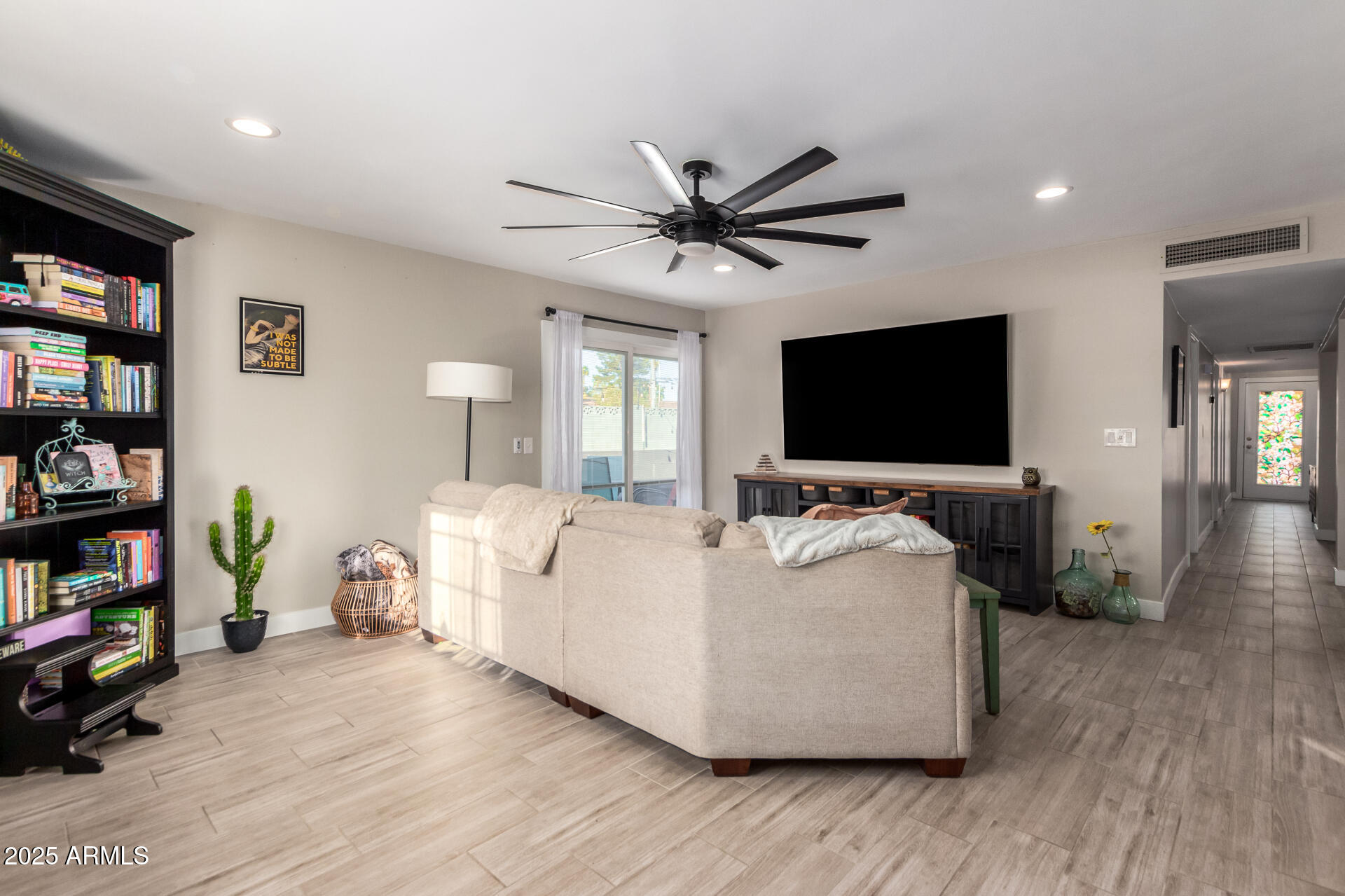 4611 S LA ROSA Drive