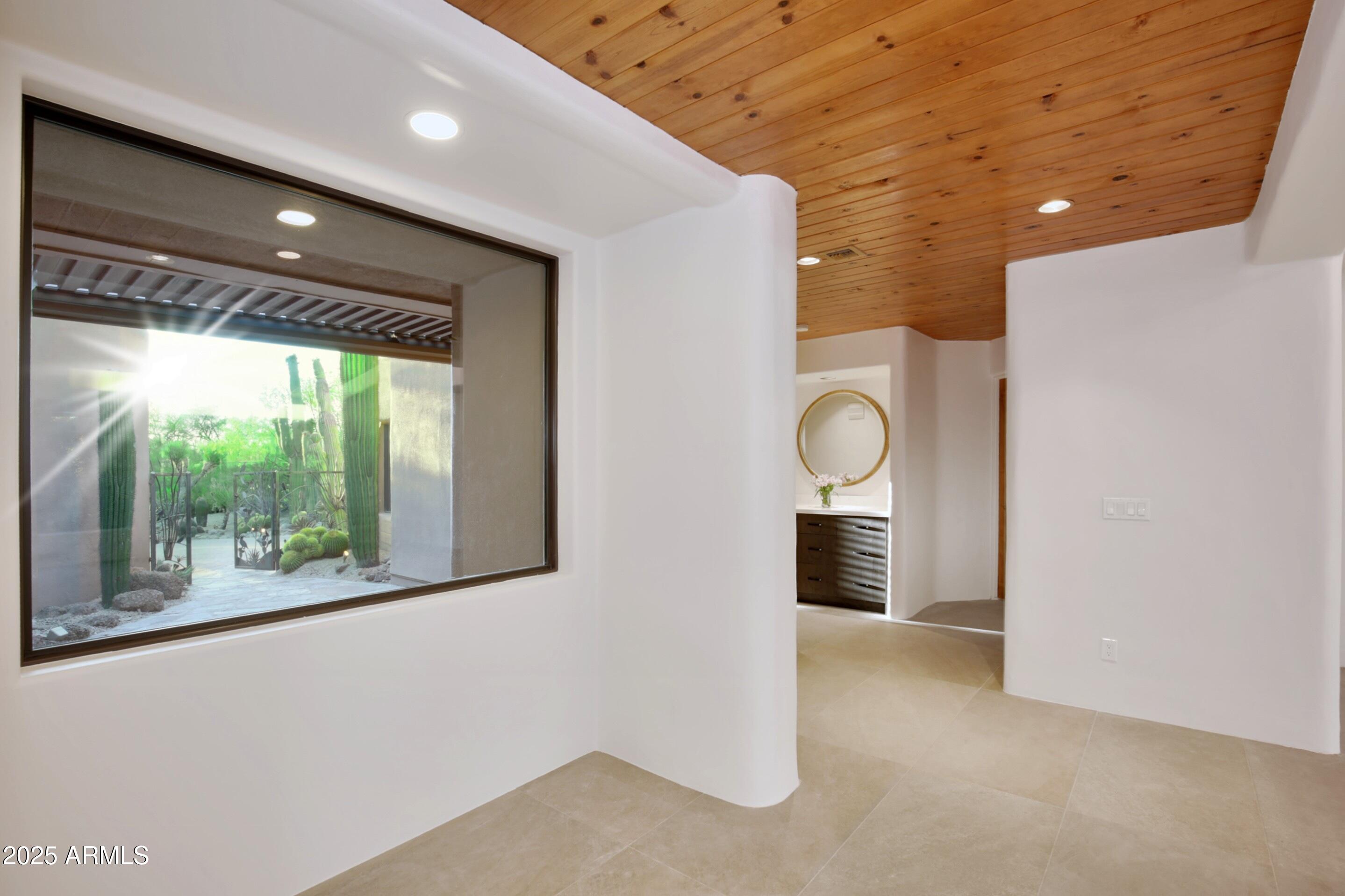 1637 N QUARTZ VALLEY Road