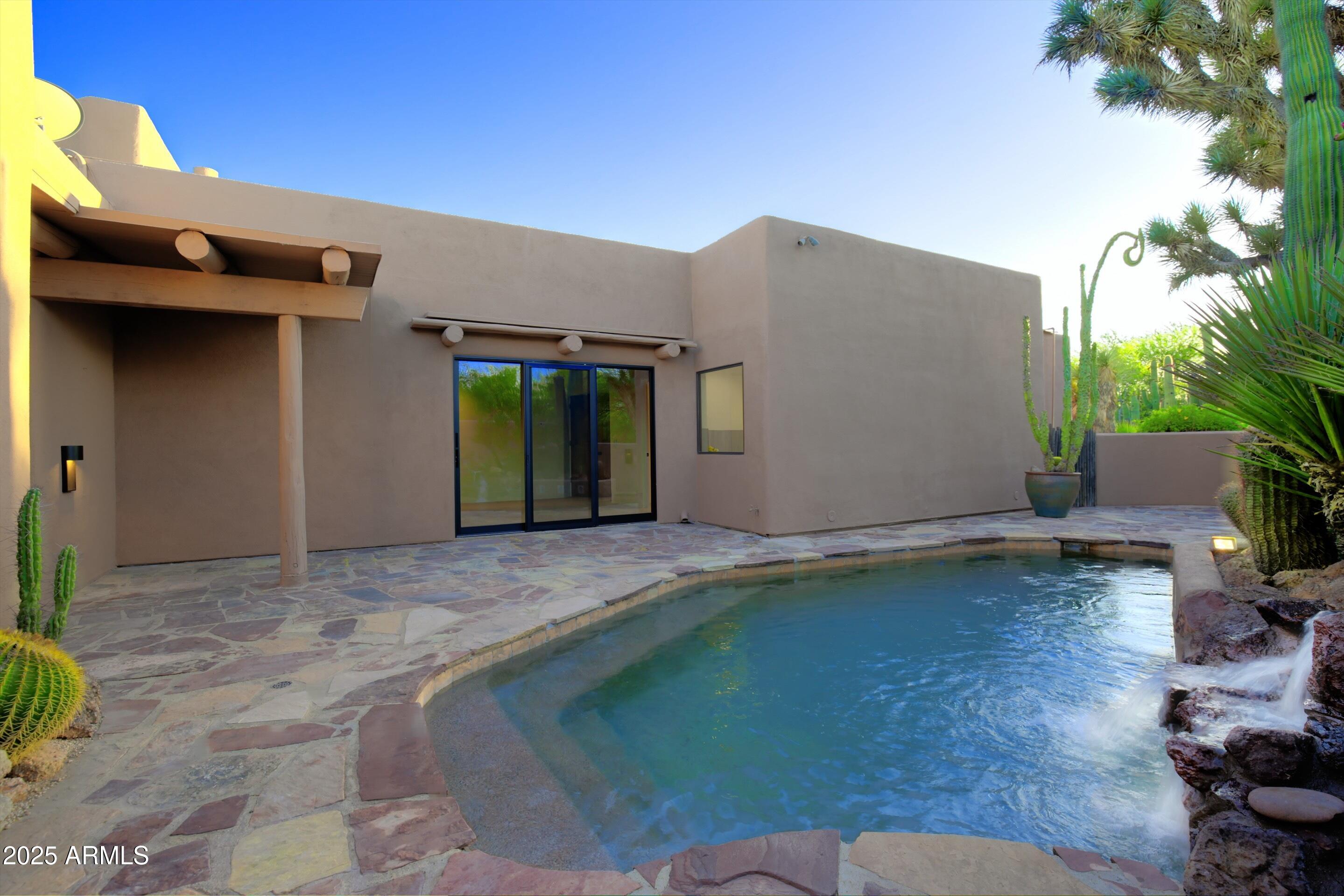 1637 N QUARTZ VALLEY Road
