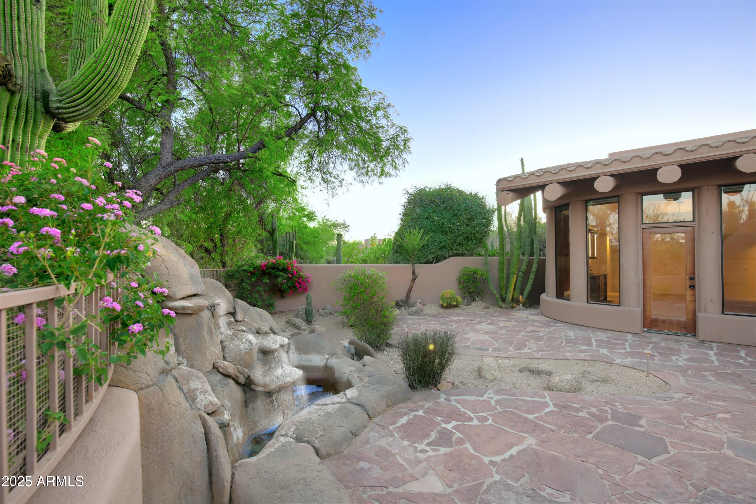 1637 N QUARTZ VALLEY Road
