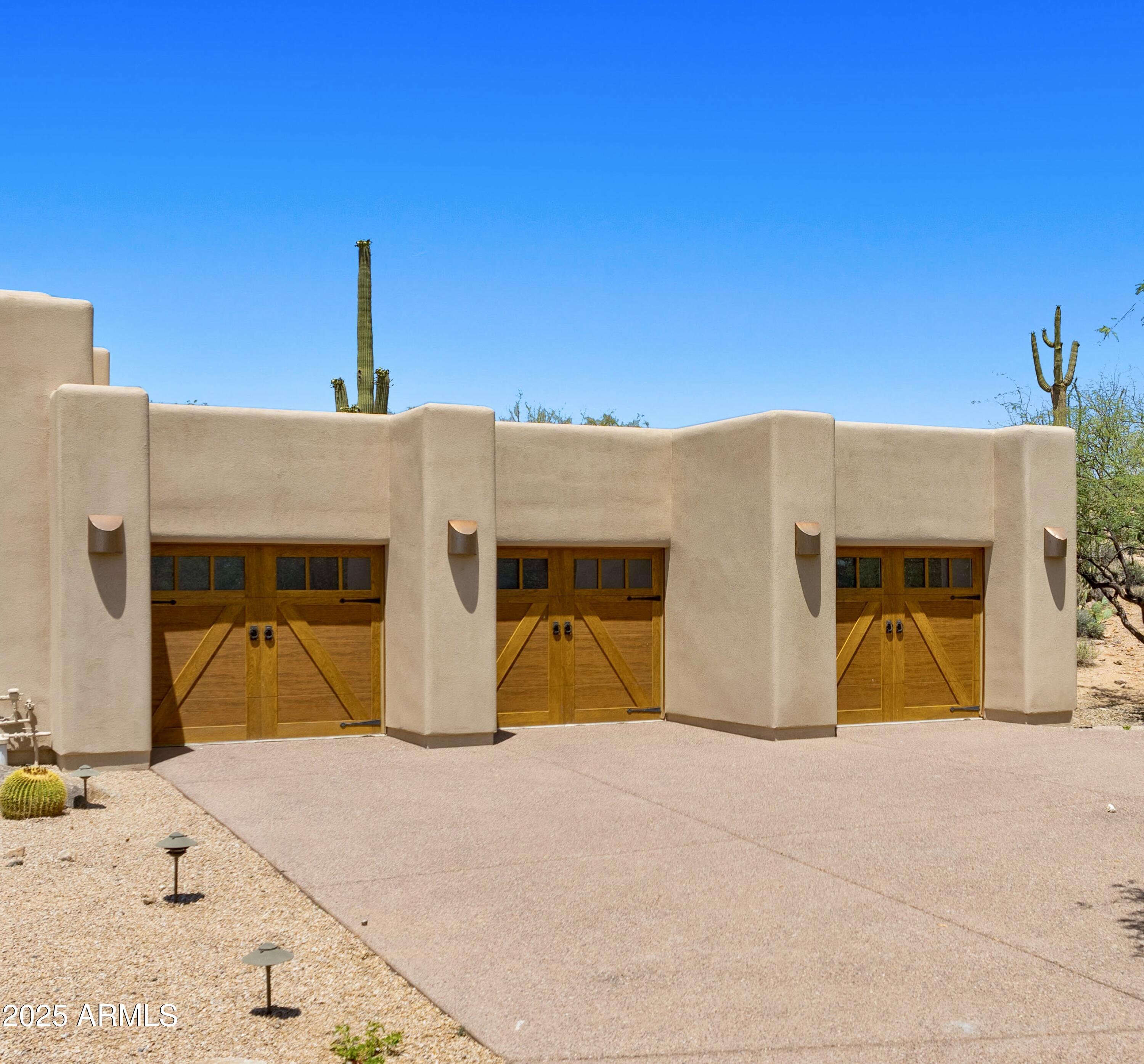 2304 FOX TAIL Trail
