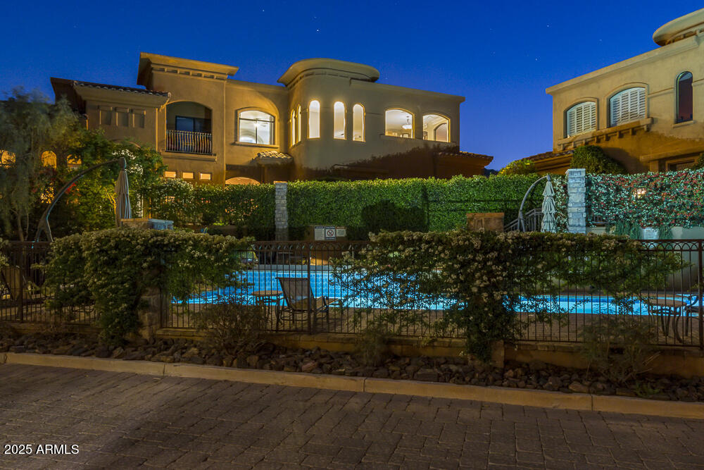 7199 E RIDGEVIEW Place, 221