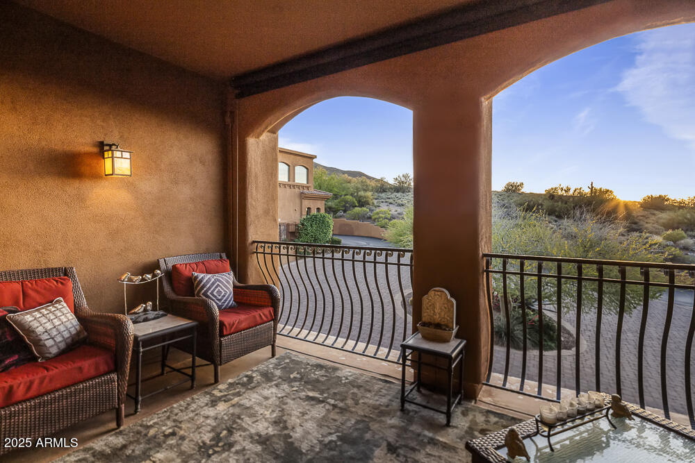 7199 E RIDGEVIEW Place, 221