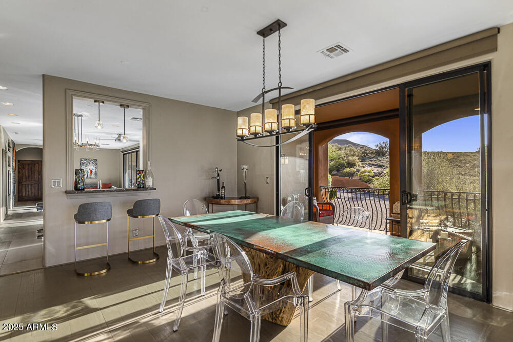 7199 E RIDGEVIEW Place, 221