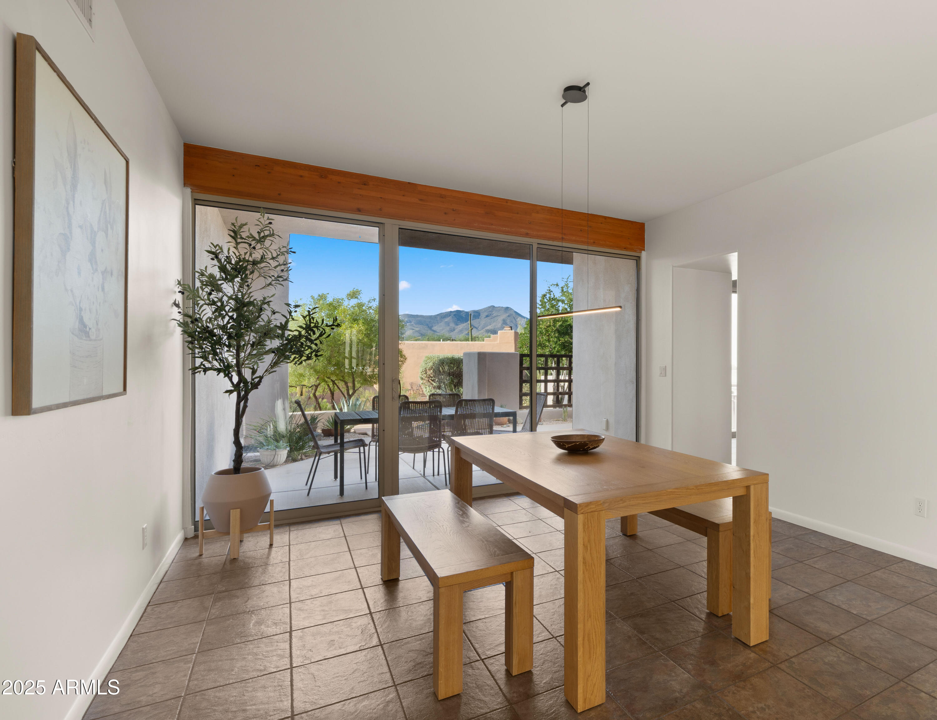 37636 N ROUND ROBIN Court