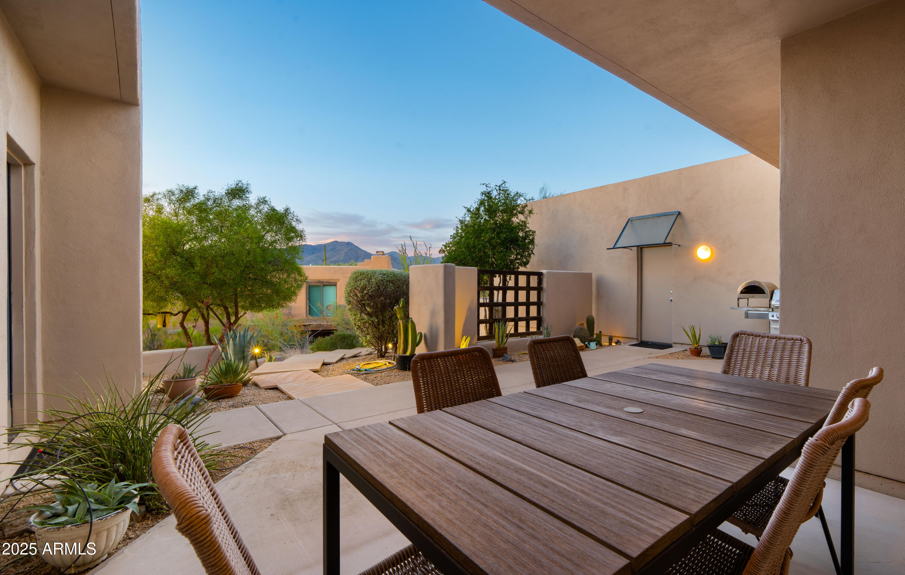 37636 N ROUND ROBIN Court