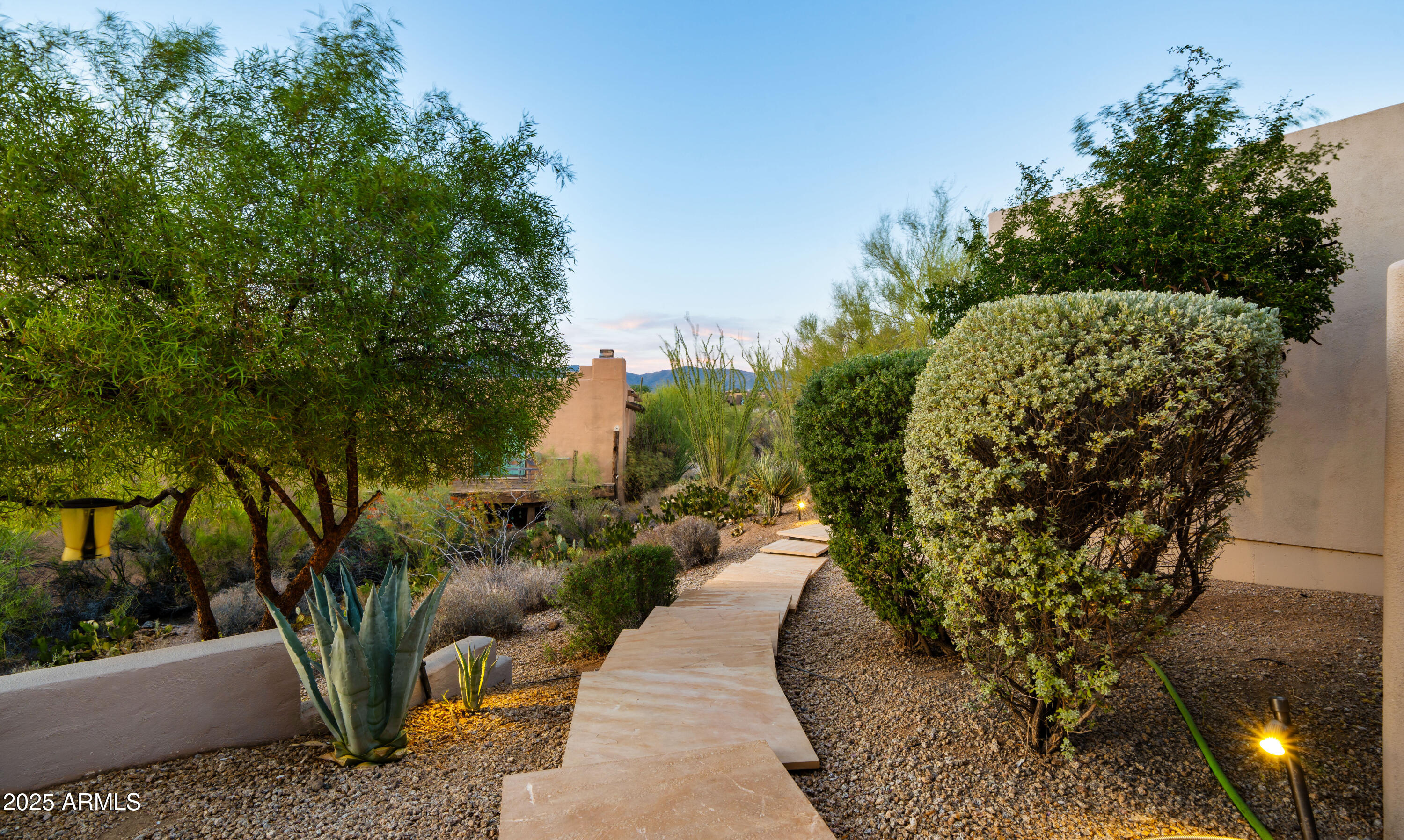 37636 N ROUND ROBIN Court