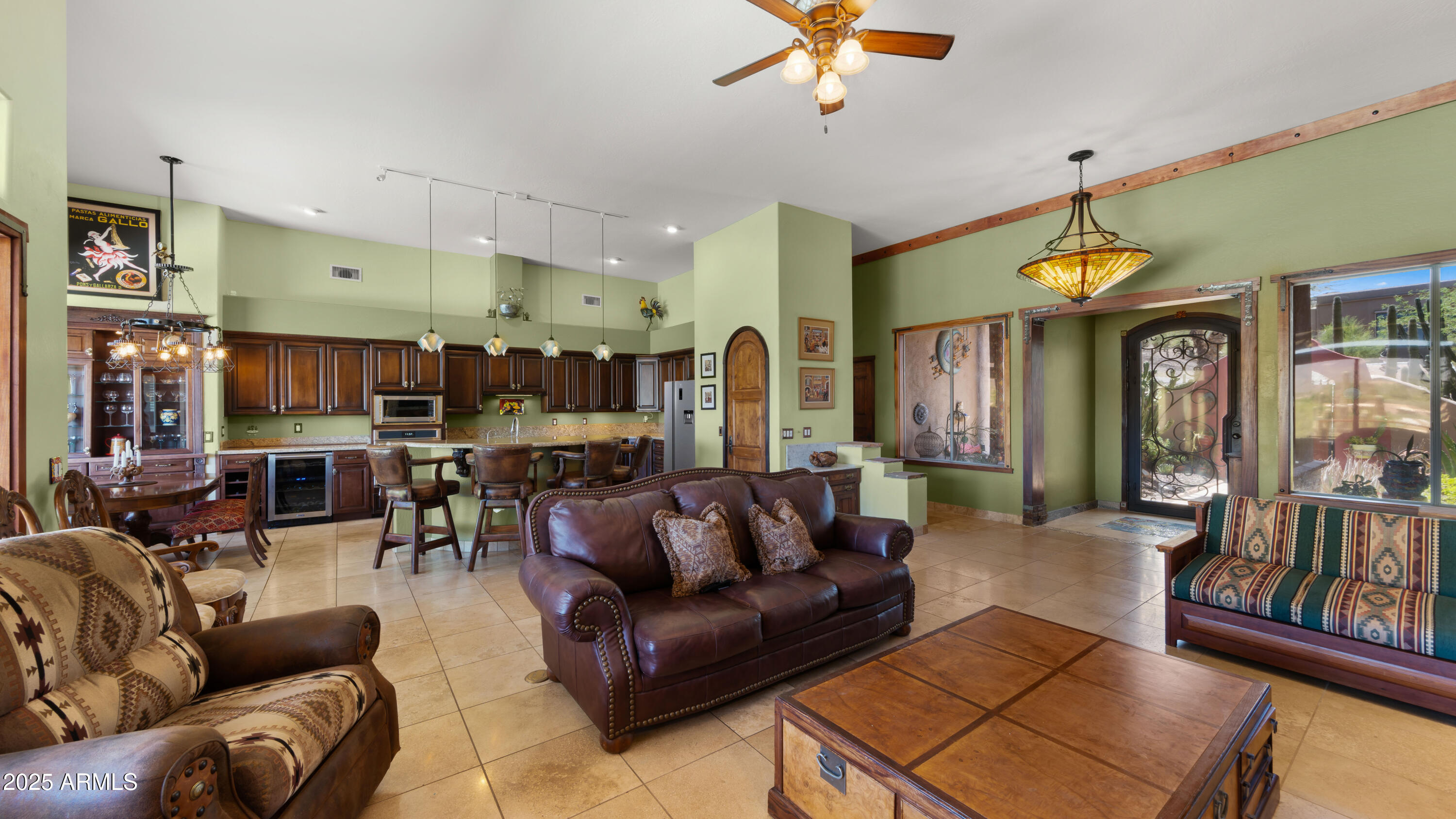 5640 E MIRAMONTE Drive