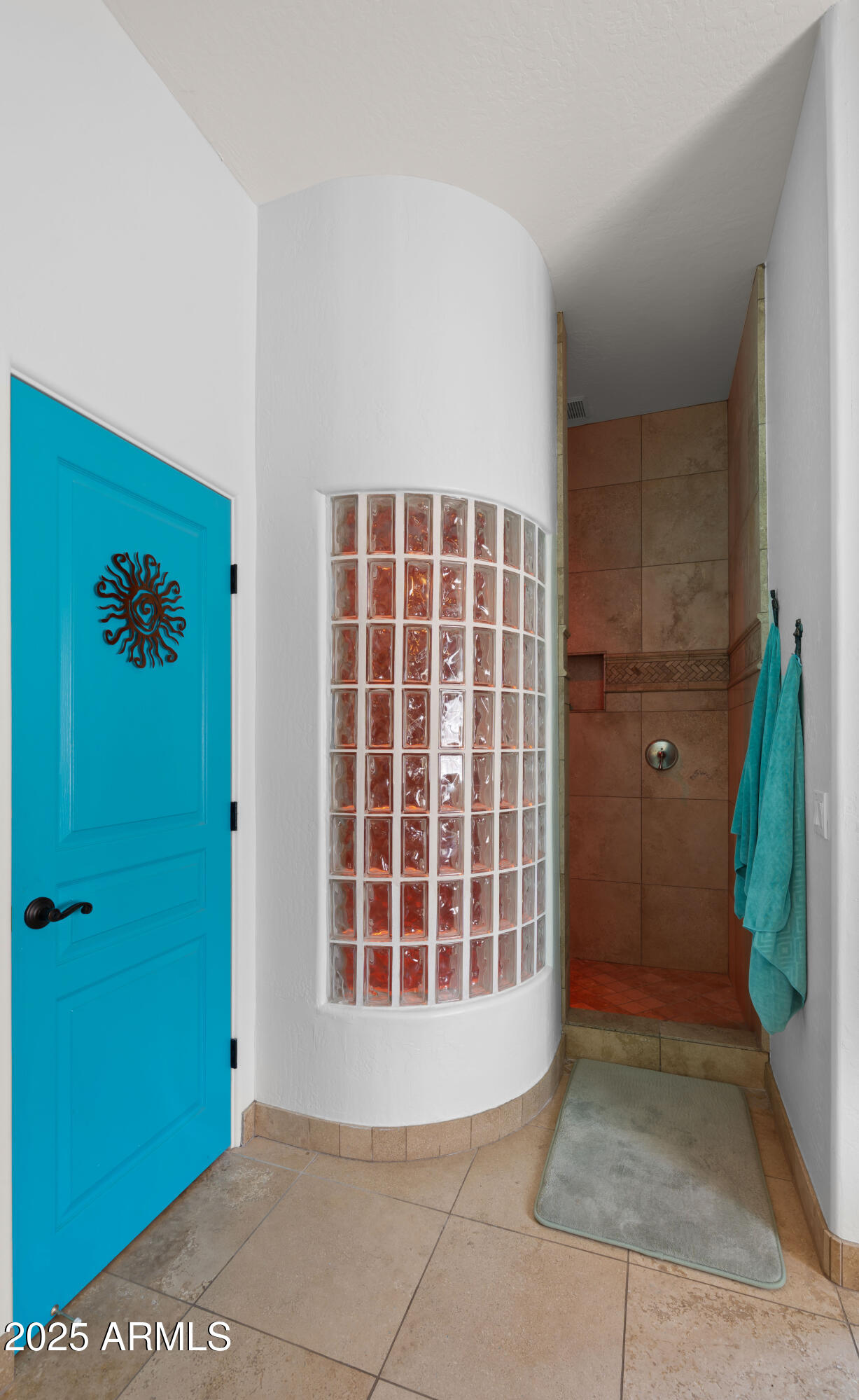 5640 E MIRAMONTE Drive