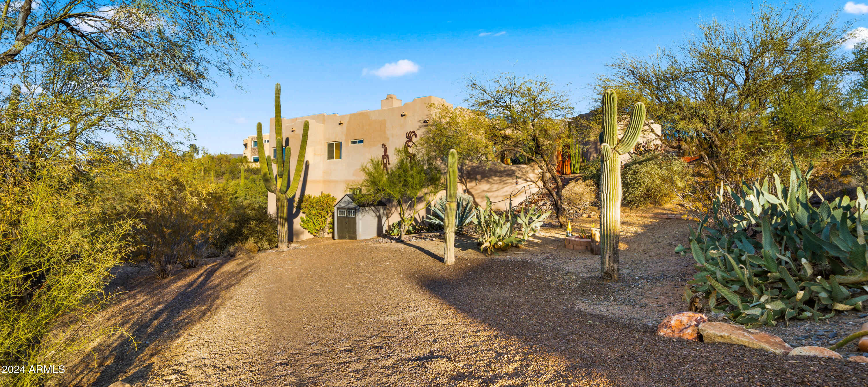 5640 E MIRAMONTE Drive