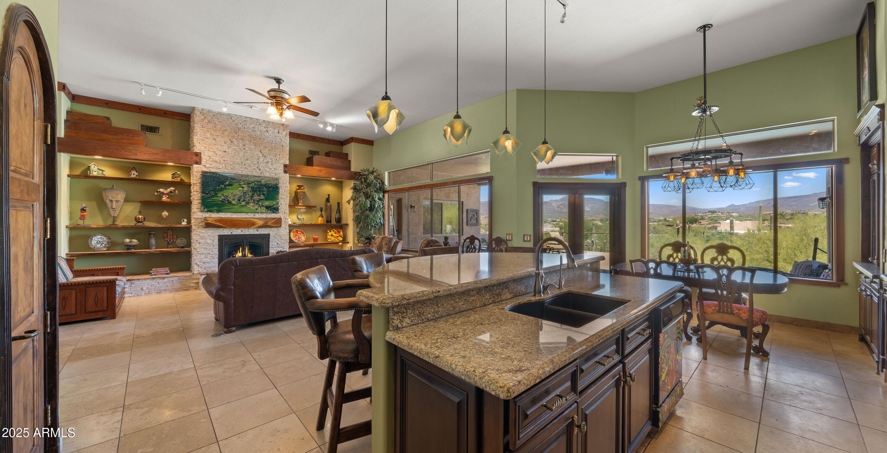 5640 E MIRAMONTE Drive