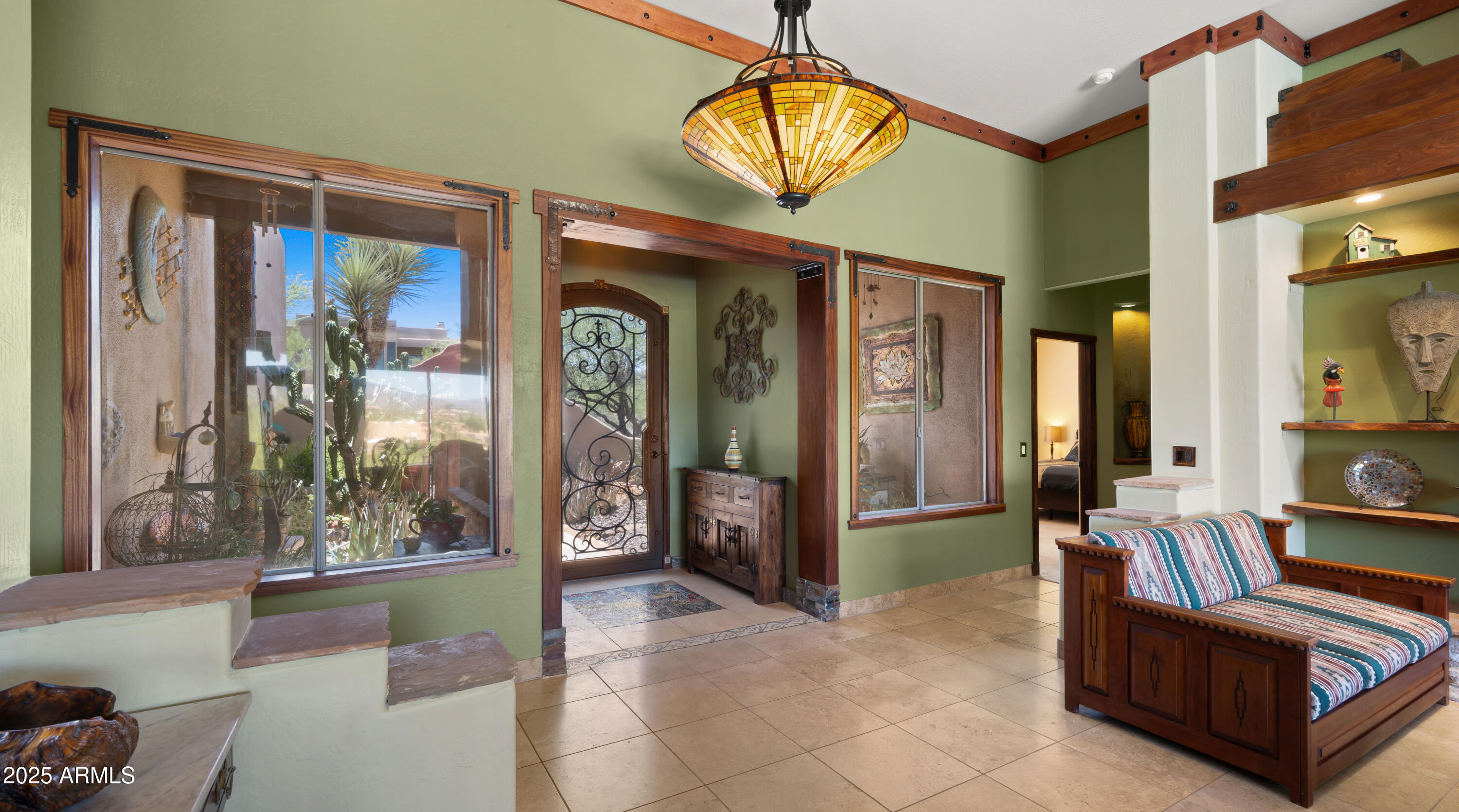 5640 E MIRAMONTE Drive