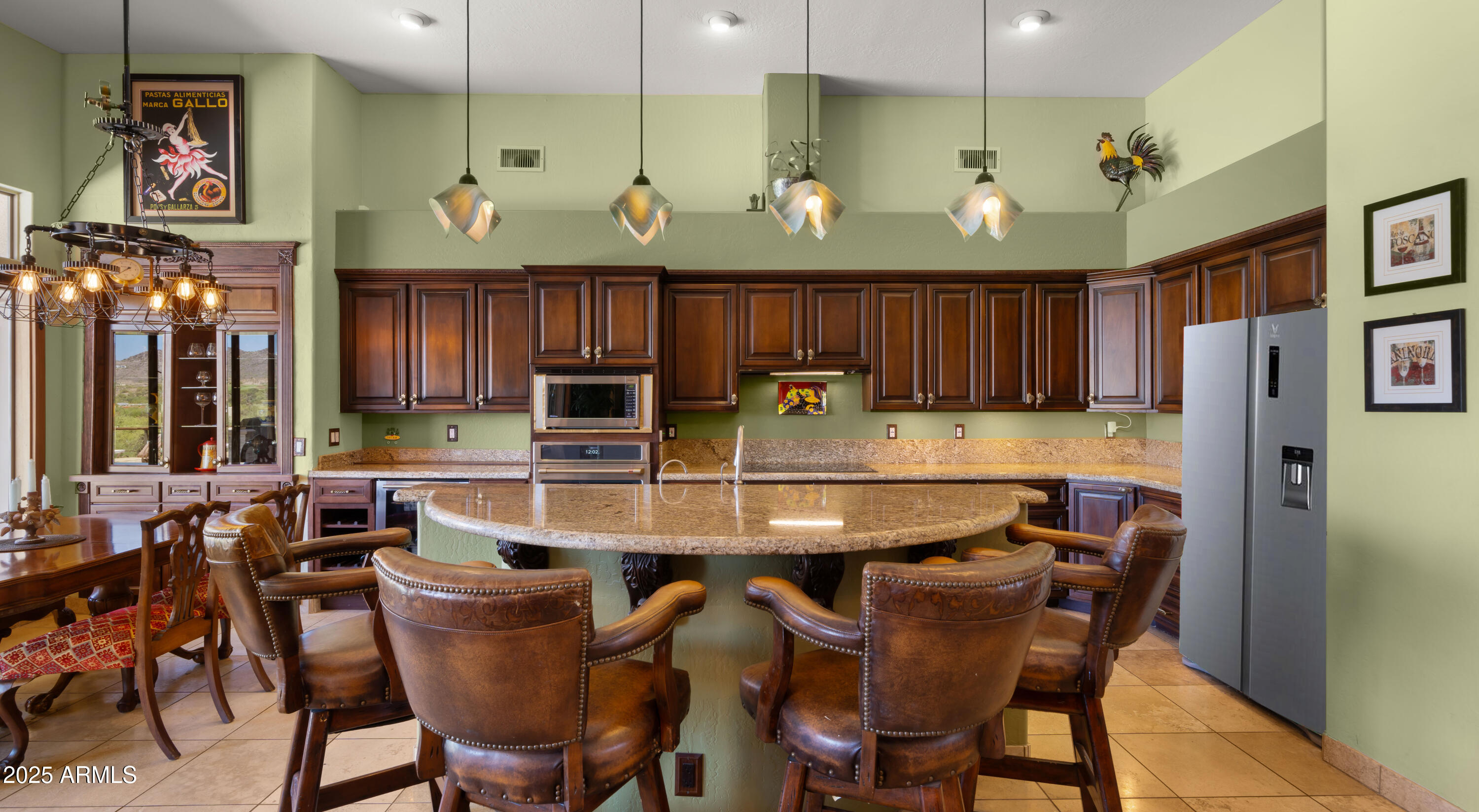 5640 E MIRAMONTE Drive