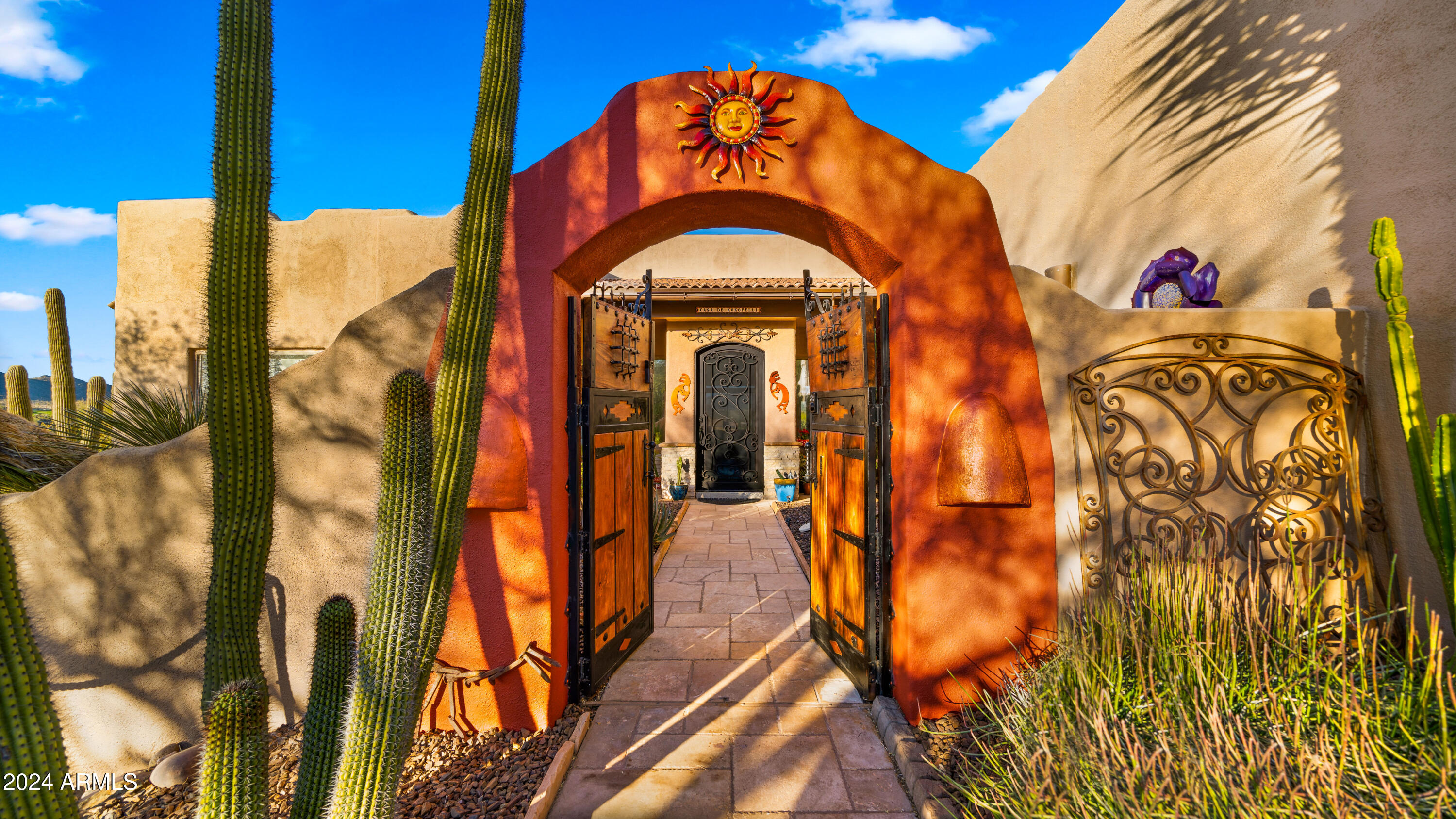 5640 E MIRAMONTE Drive