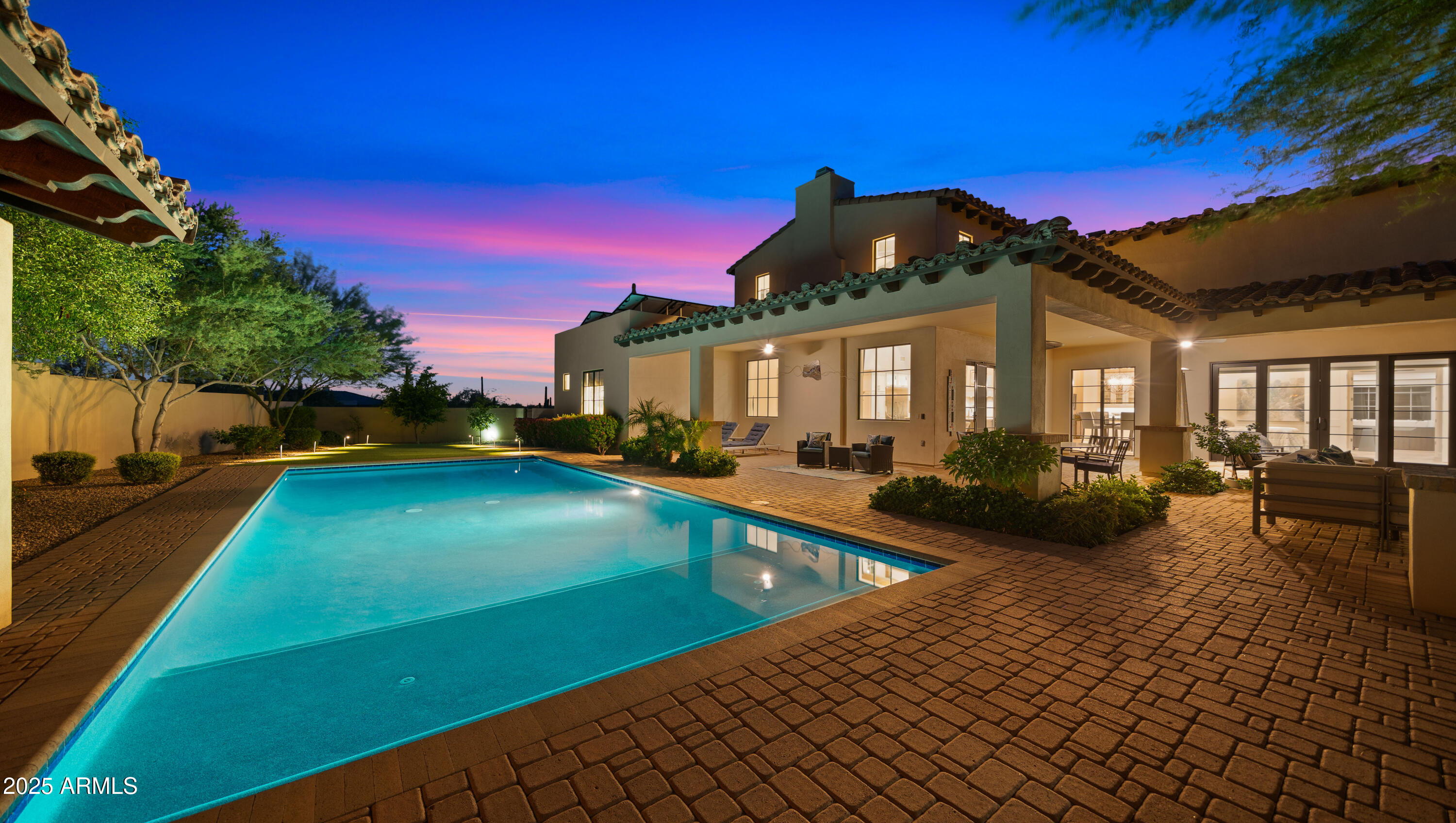 5815 E SENTINEL ROCK Road