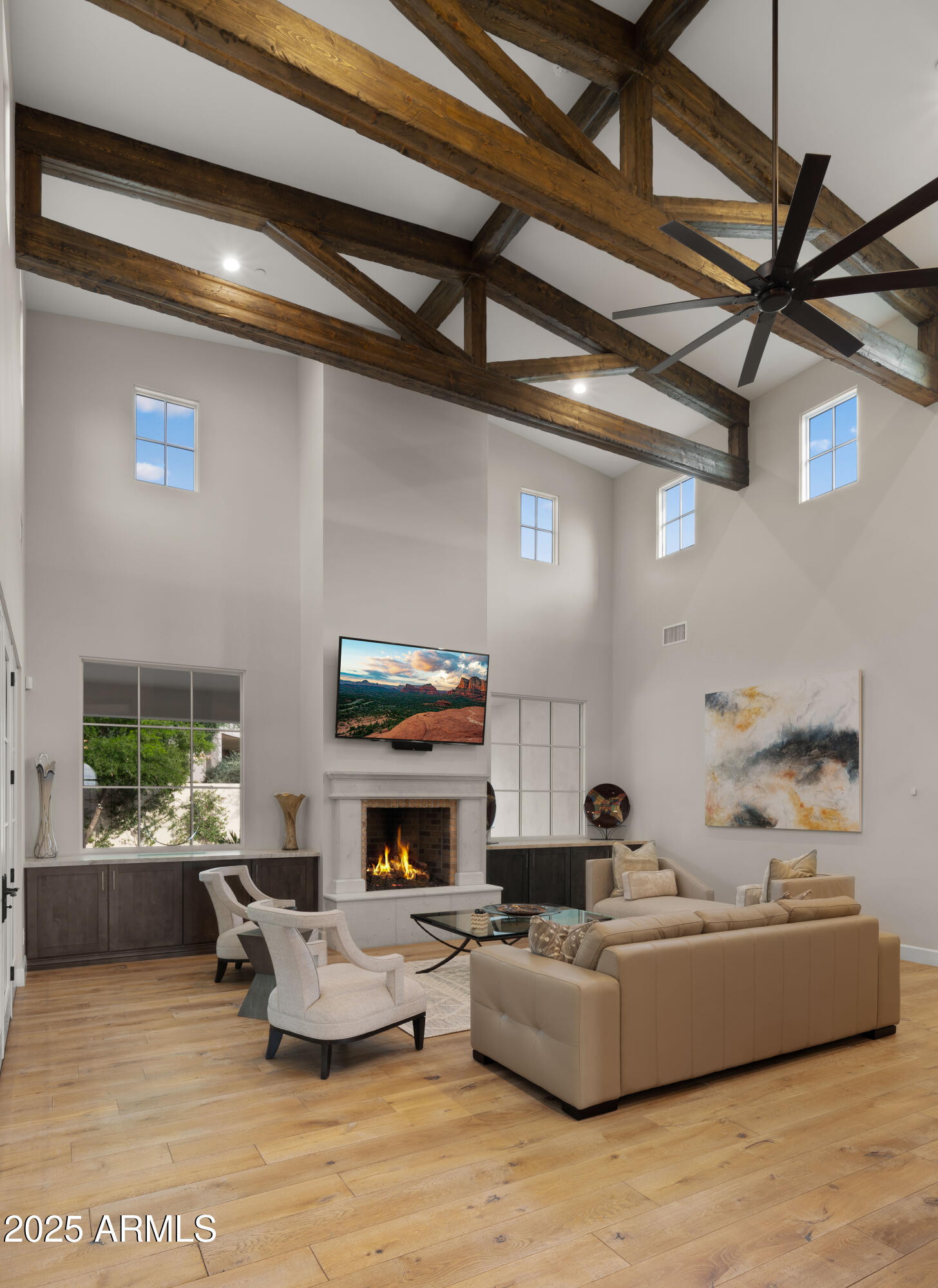 5815 E SENTINEL ROCK Road