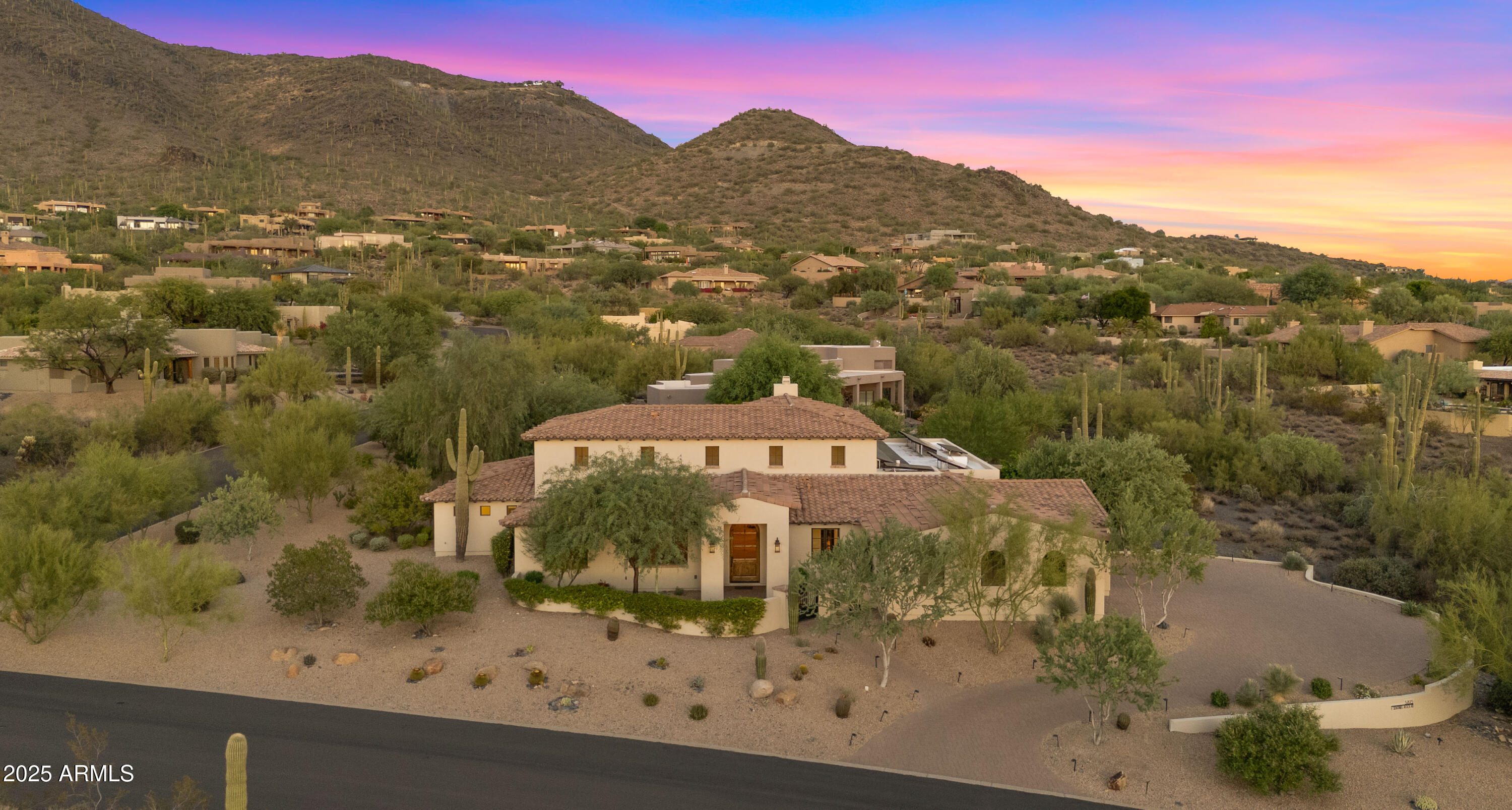 5815 E SENTINEL ROCK Road