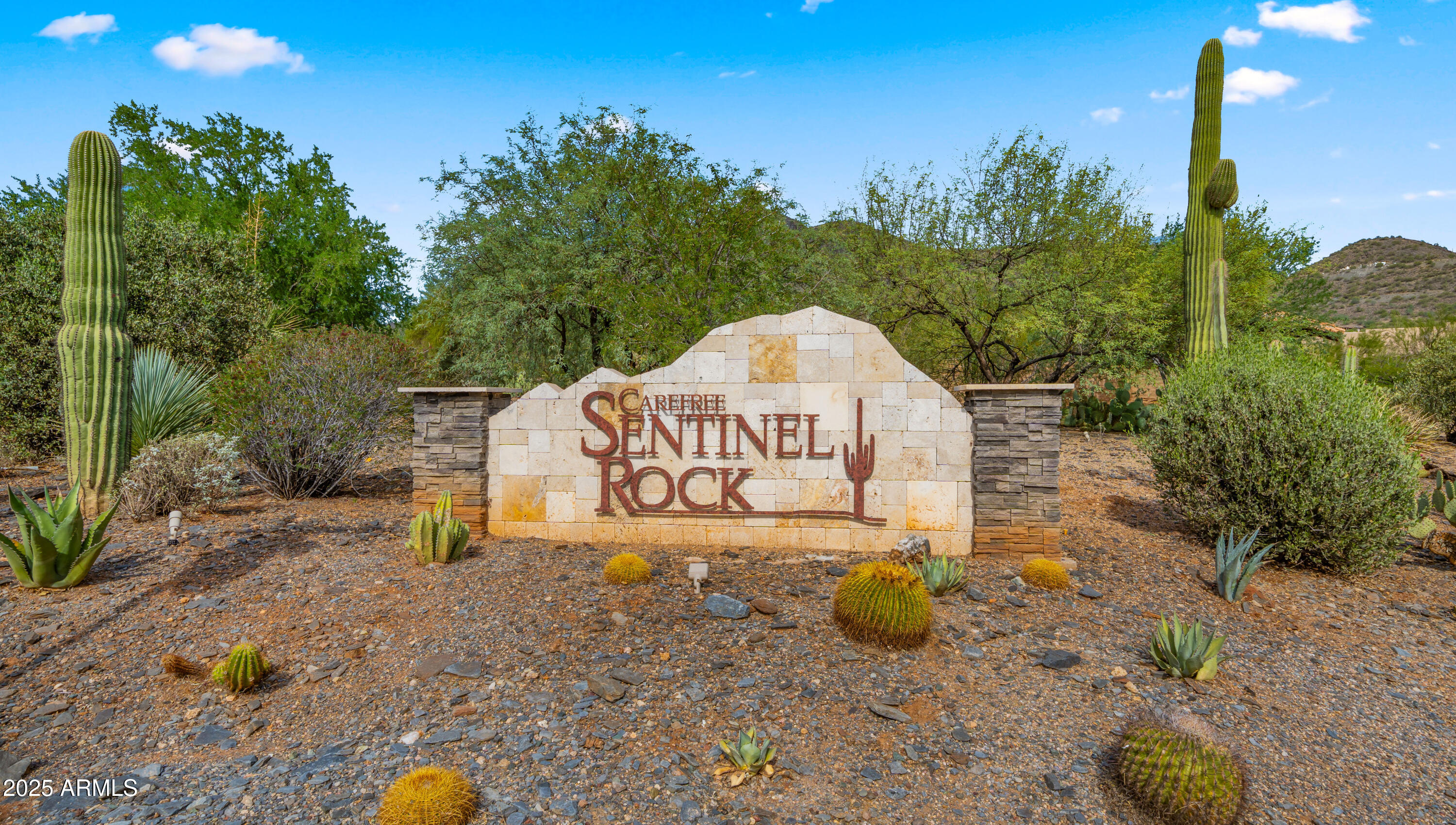 5815 E SENTINEL ROCK Road