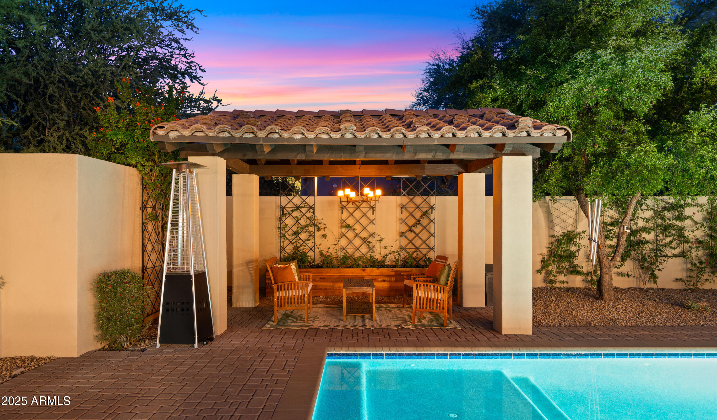 5815 E SENTINEL ROCK Road