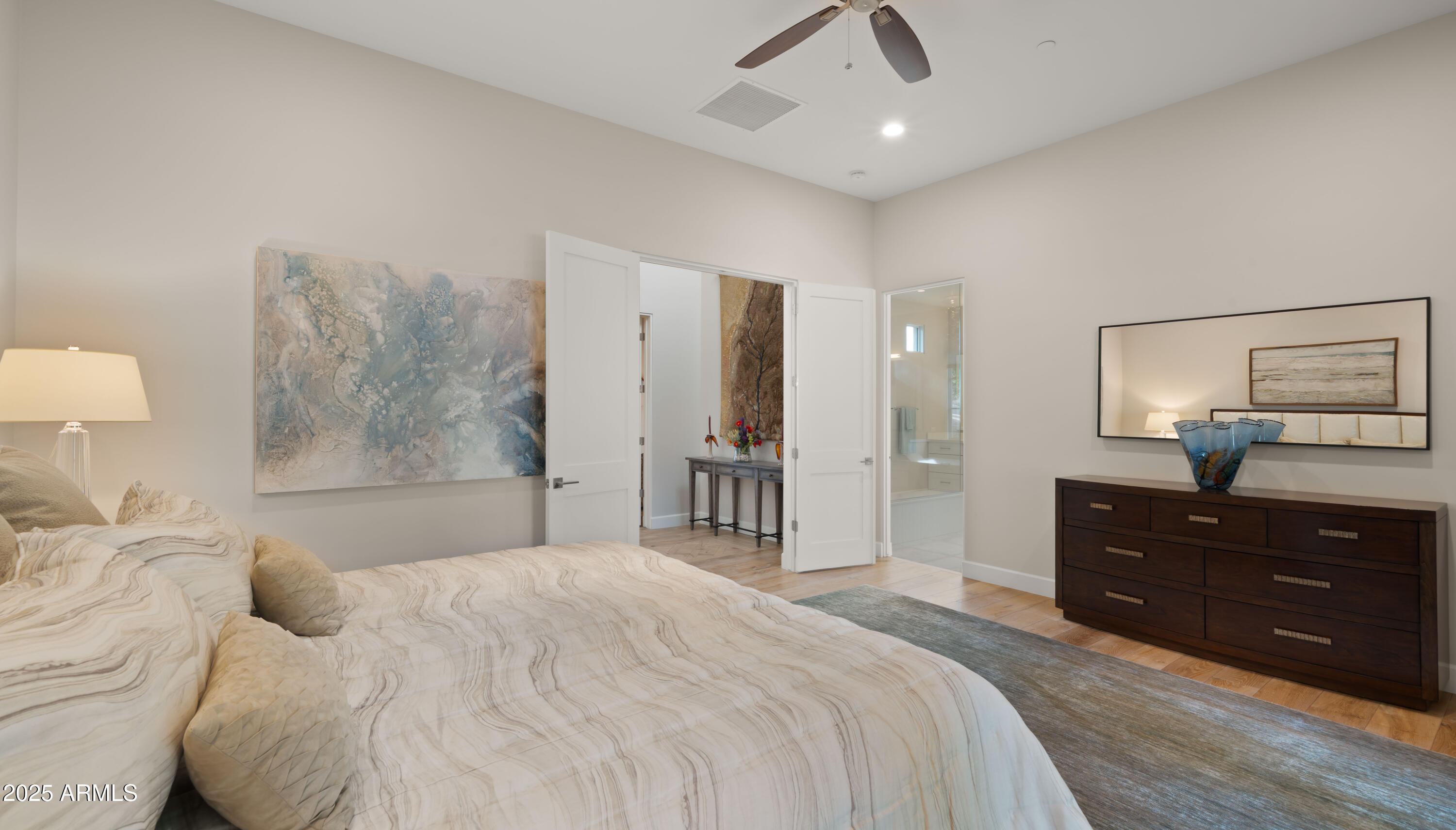 5815 E SENTINEL ROCK Road