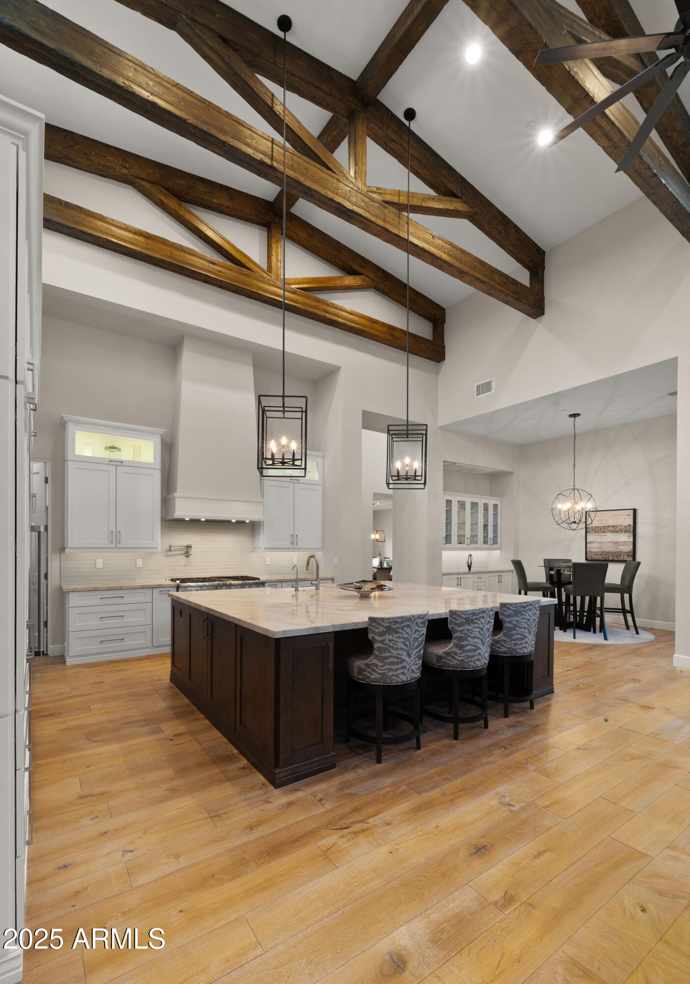 5815 E SENTINEL ROCK Road