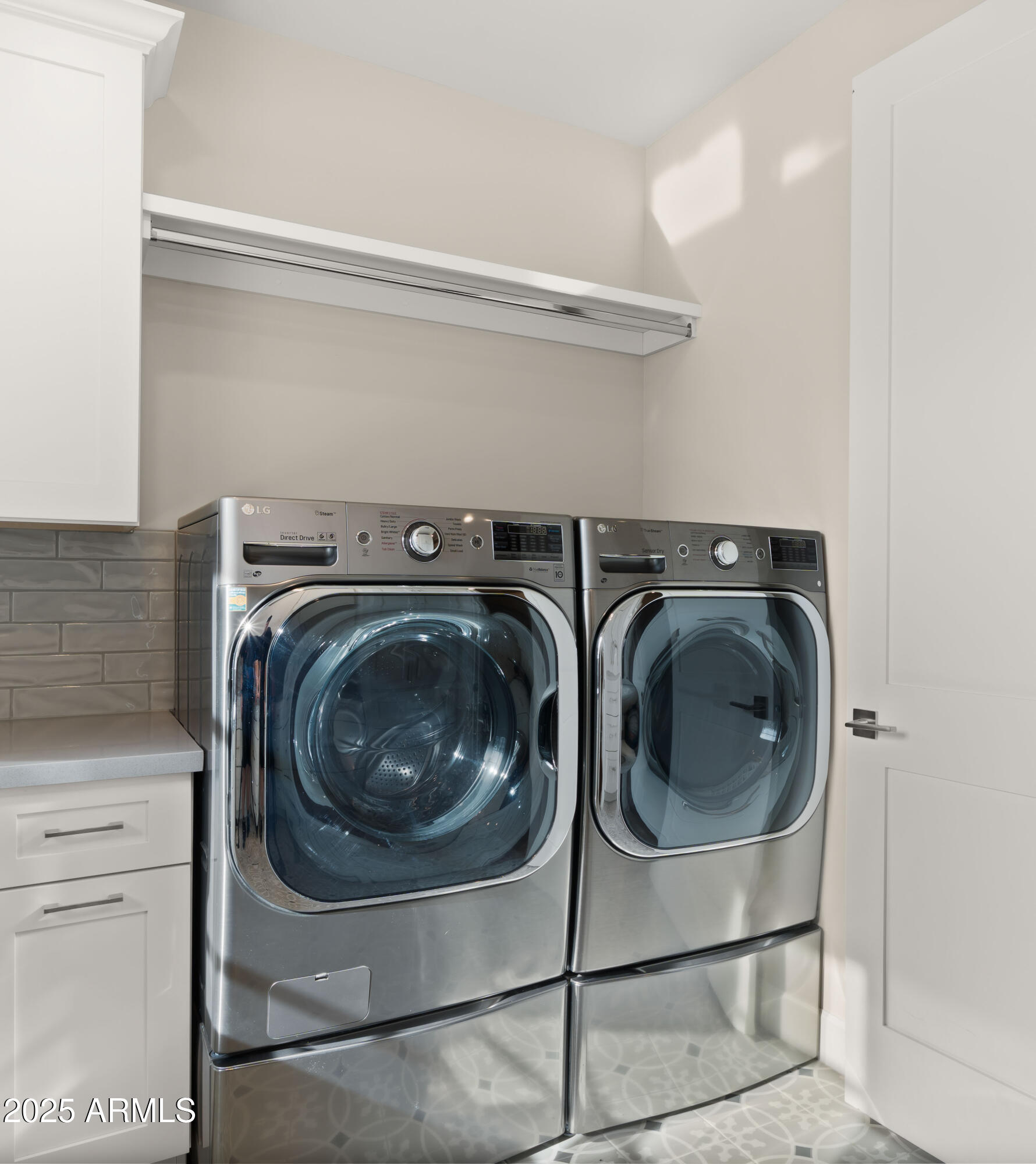 5815 E SENTINEL ROCK Road