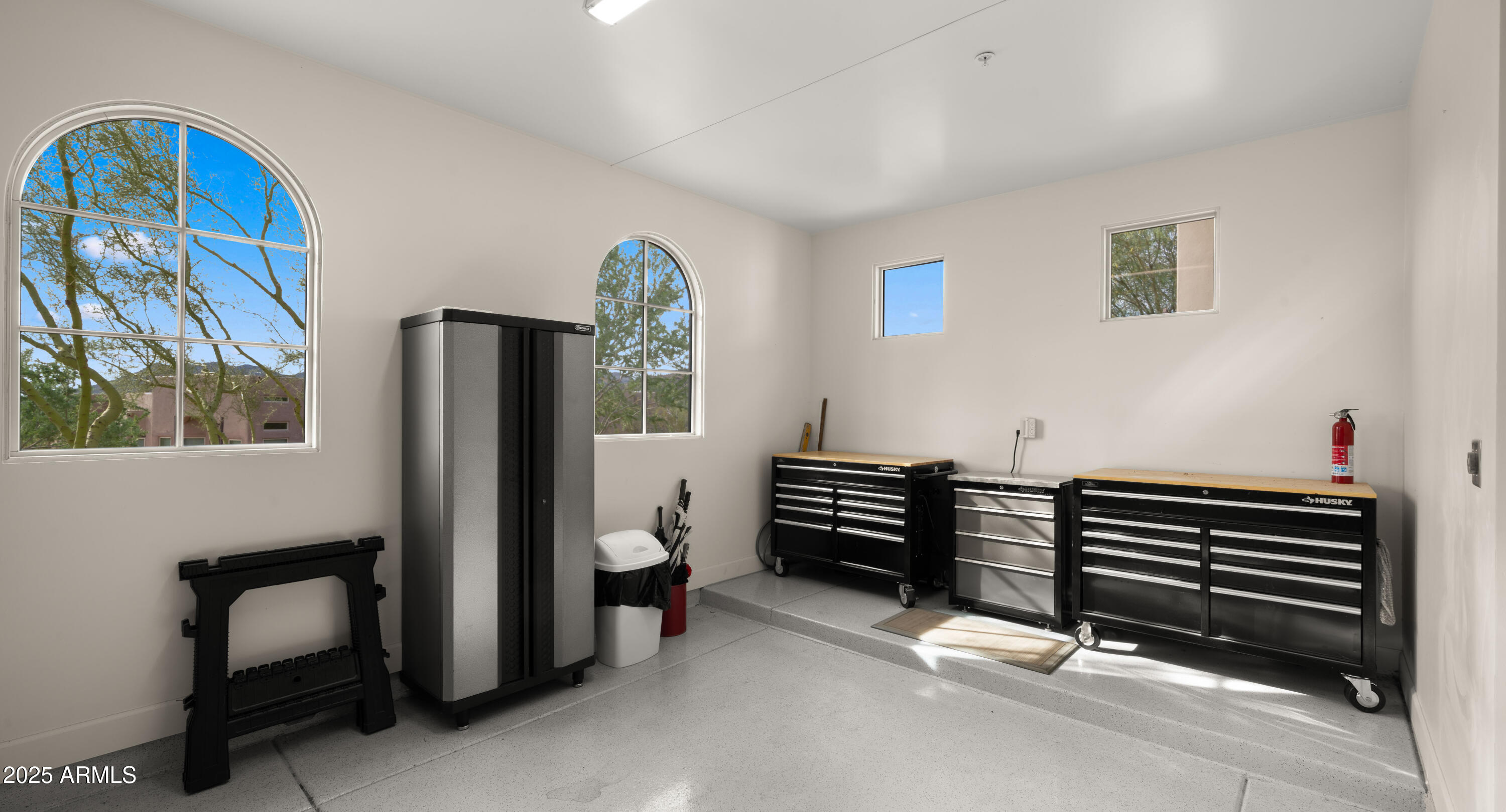 5815 E SENTINEL ROCK Road