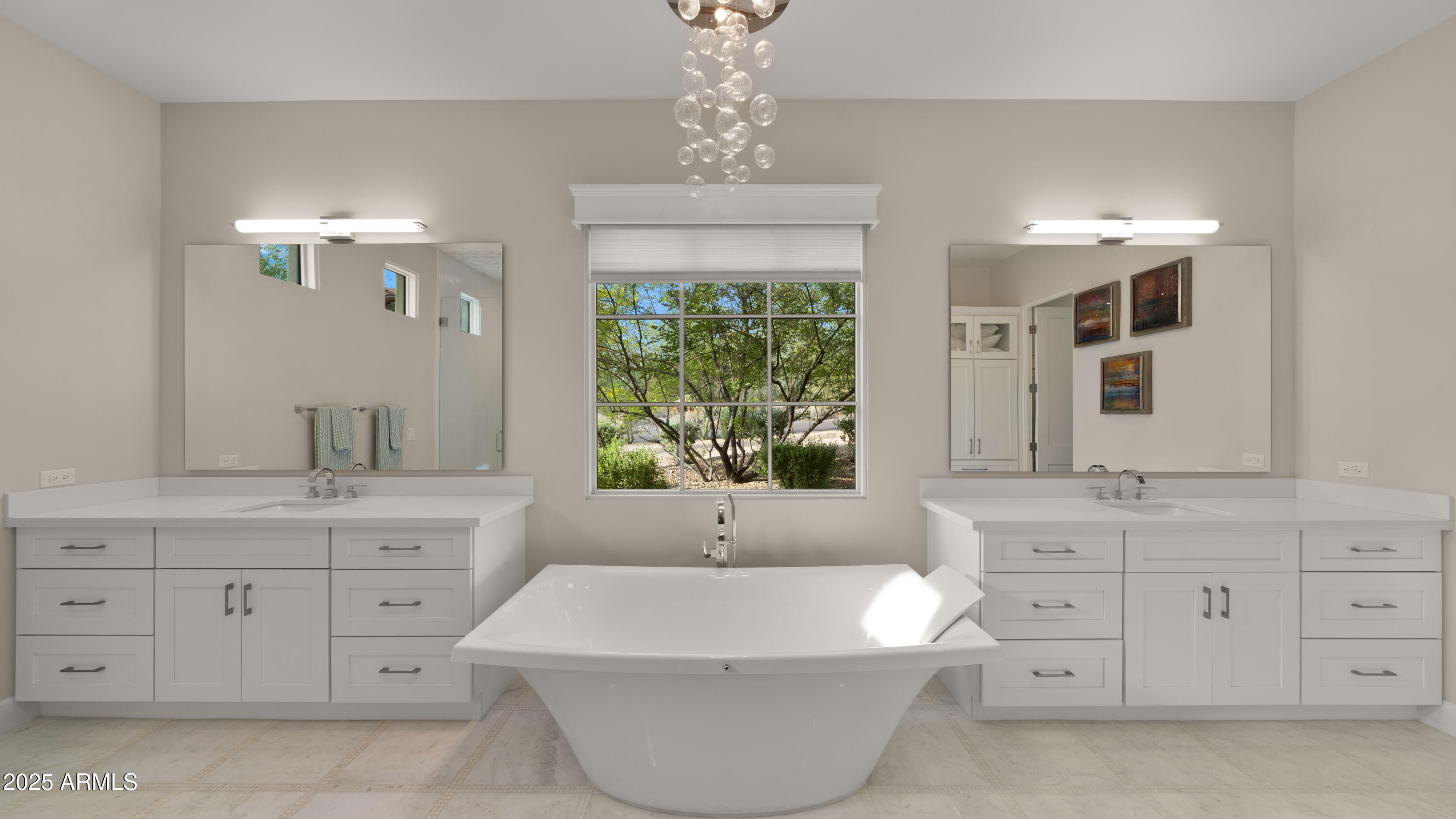 5815 E SENTINEL ROCK Road