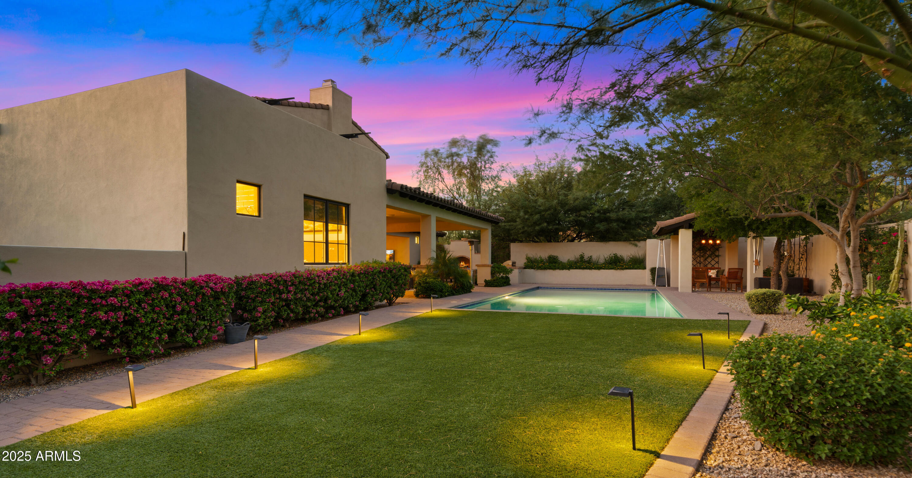 5815 E SENTINEL ROCK Road