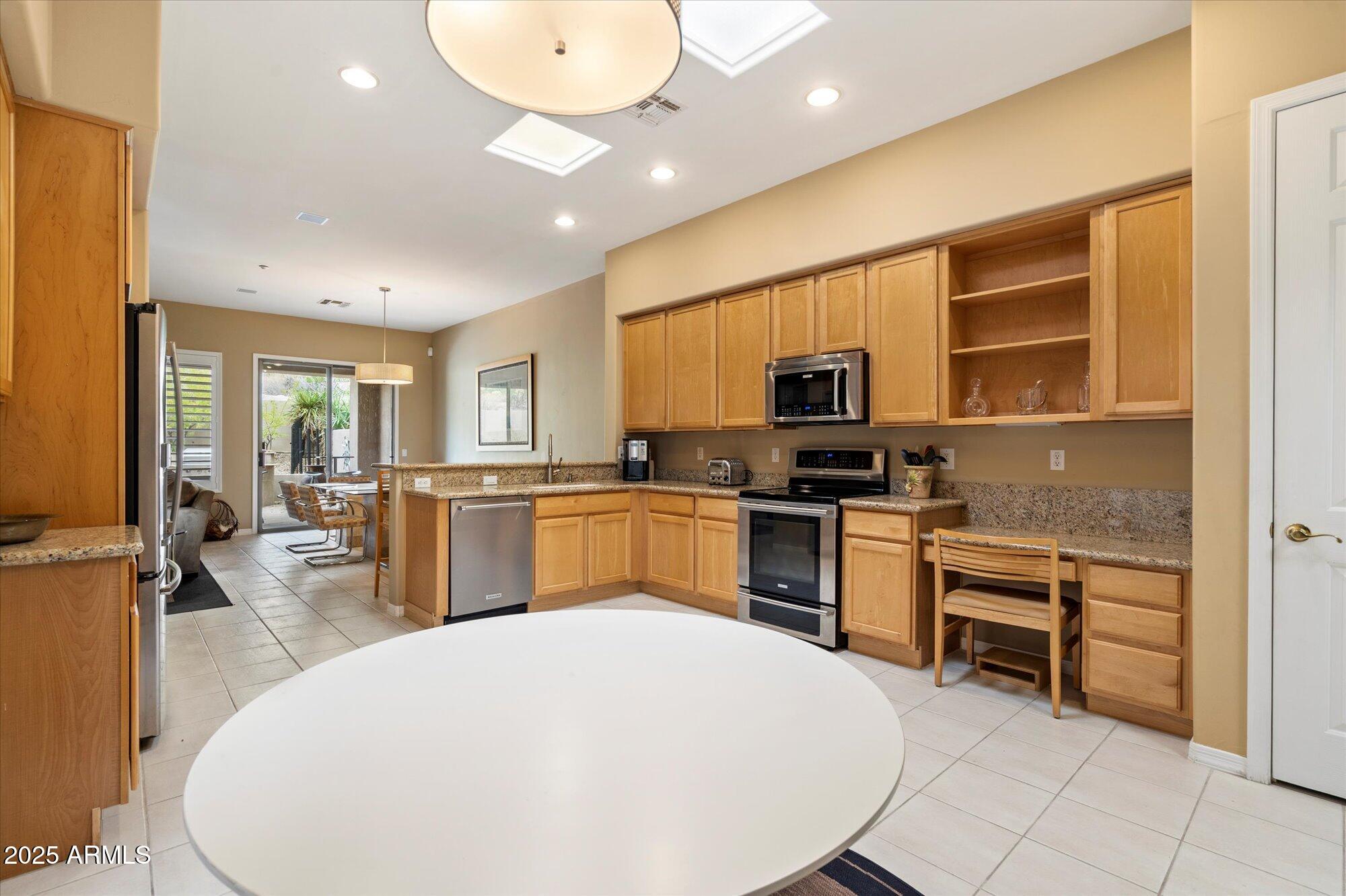 7488 E SUNSET SKY Circle