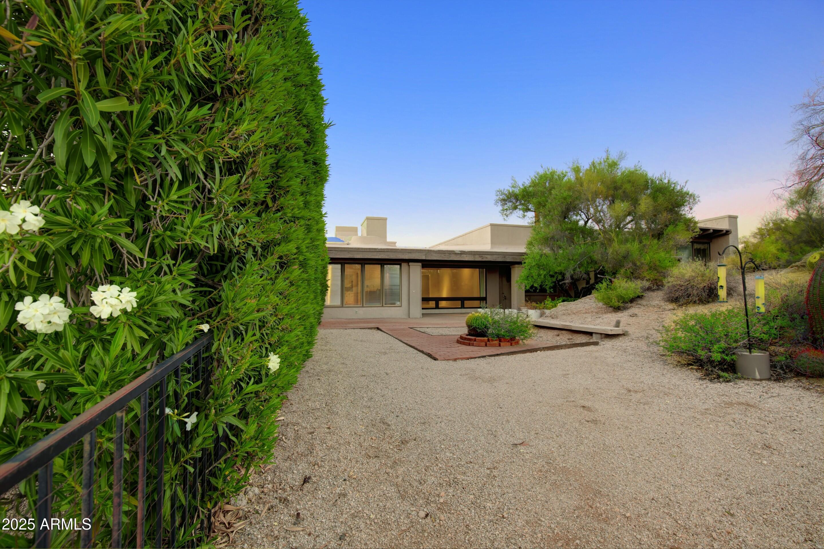 1111 Ocotillo Cir Circle