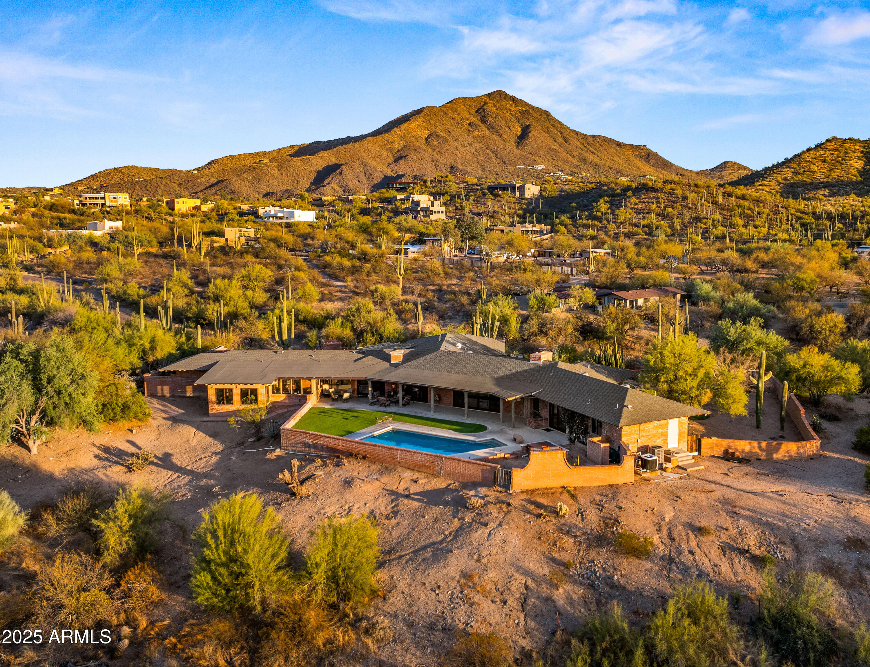 5480 E DESERT CREEK Lane