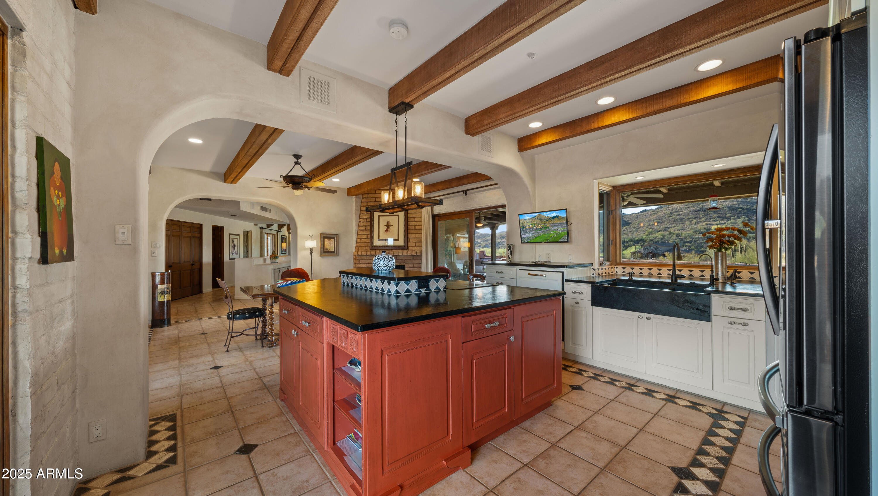 5480 E DESERT CREEK Lane
