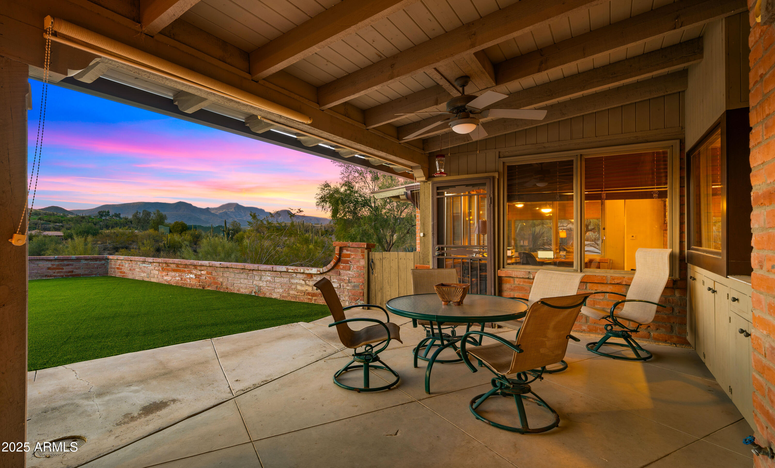 5480 E DESERT CREEK Lane