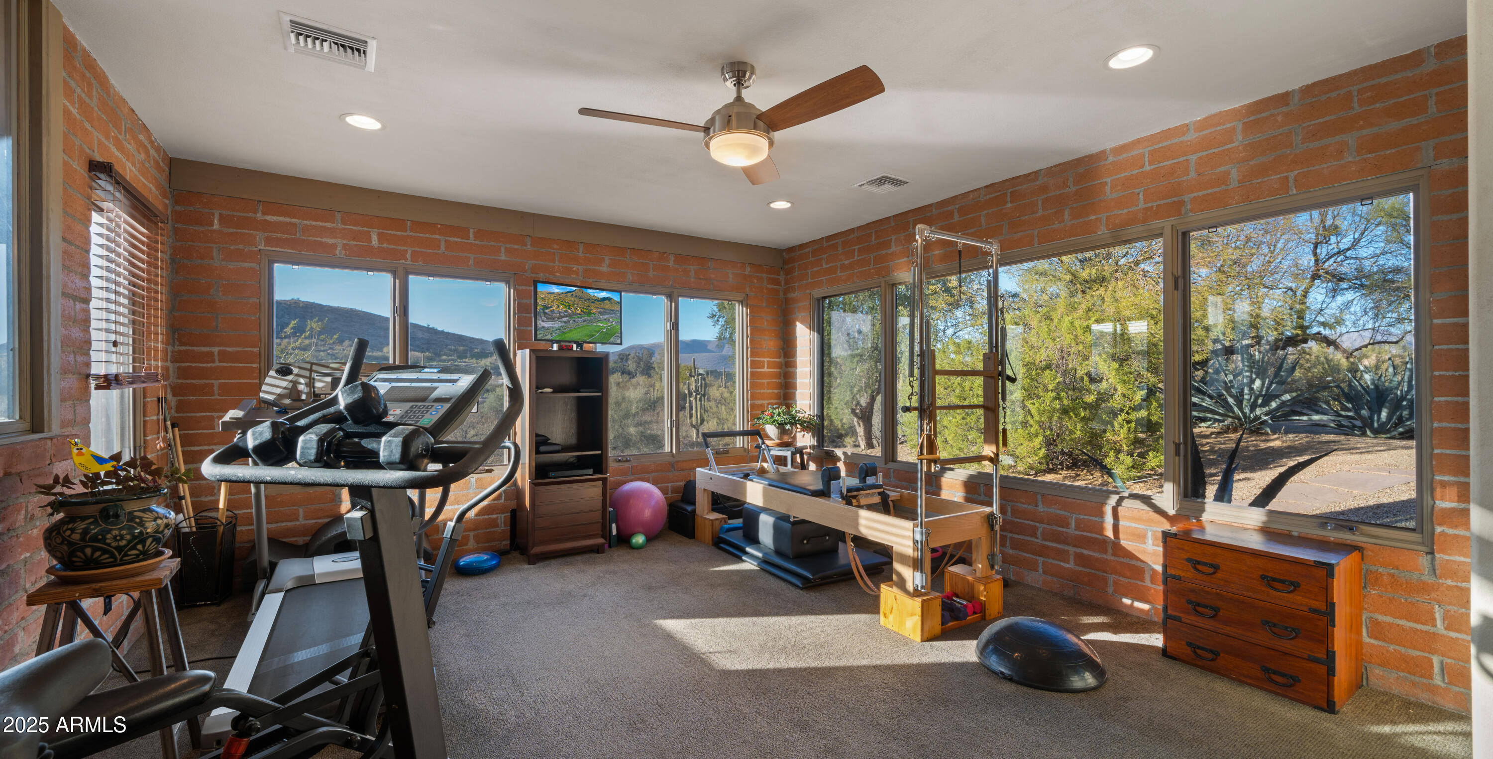 5480 E DESERT CREEK Lane