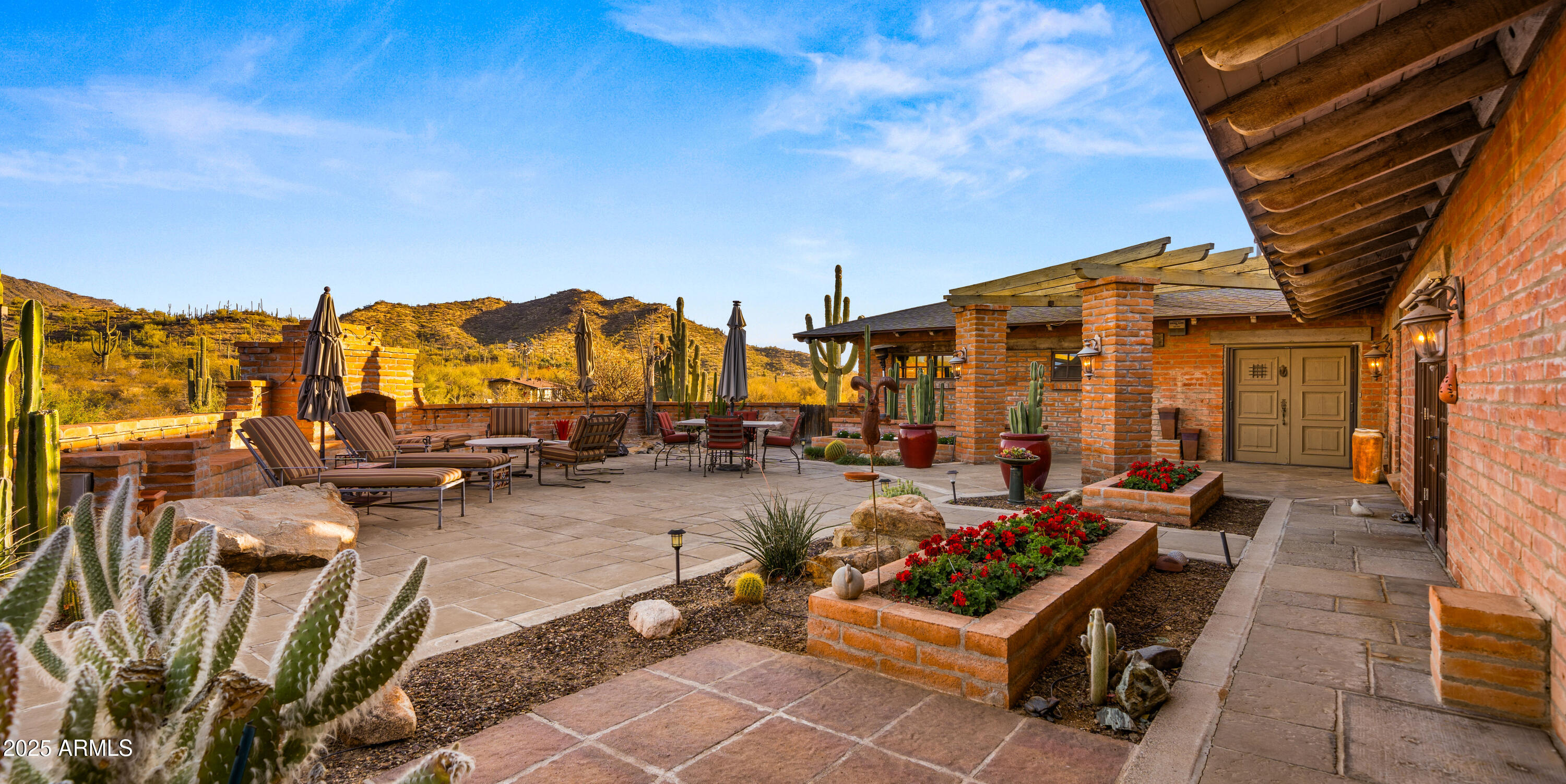 5480 E DESERT CREEK Lane