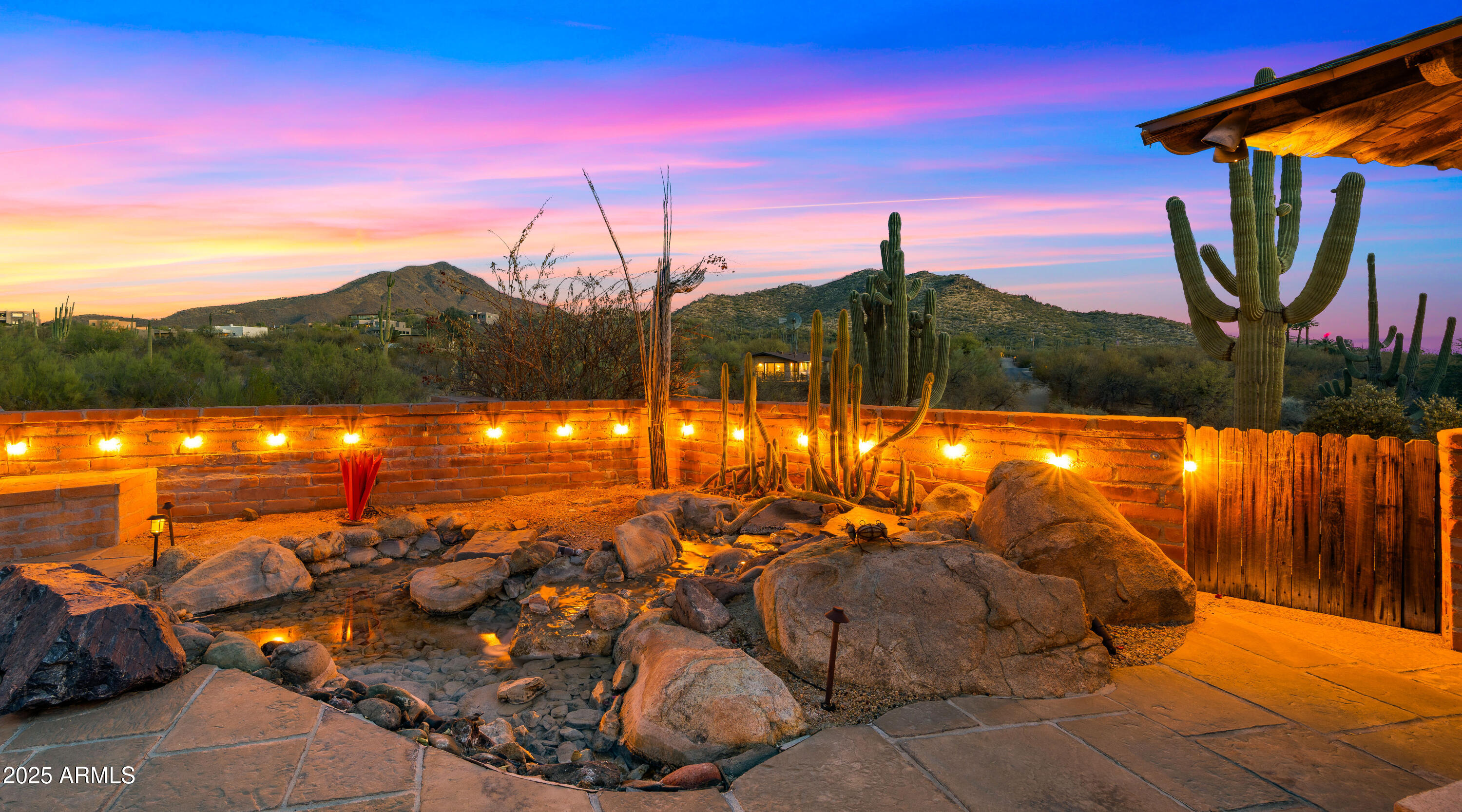 5480 E DESERT CREEK Lane