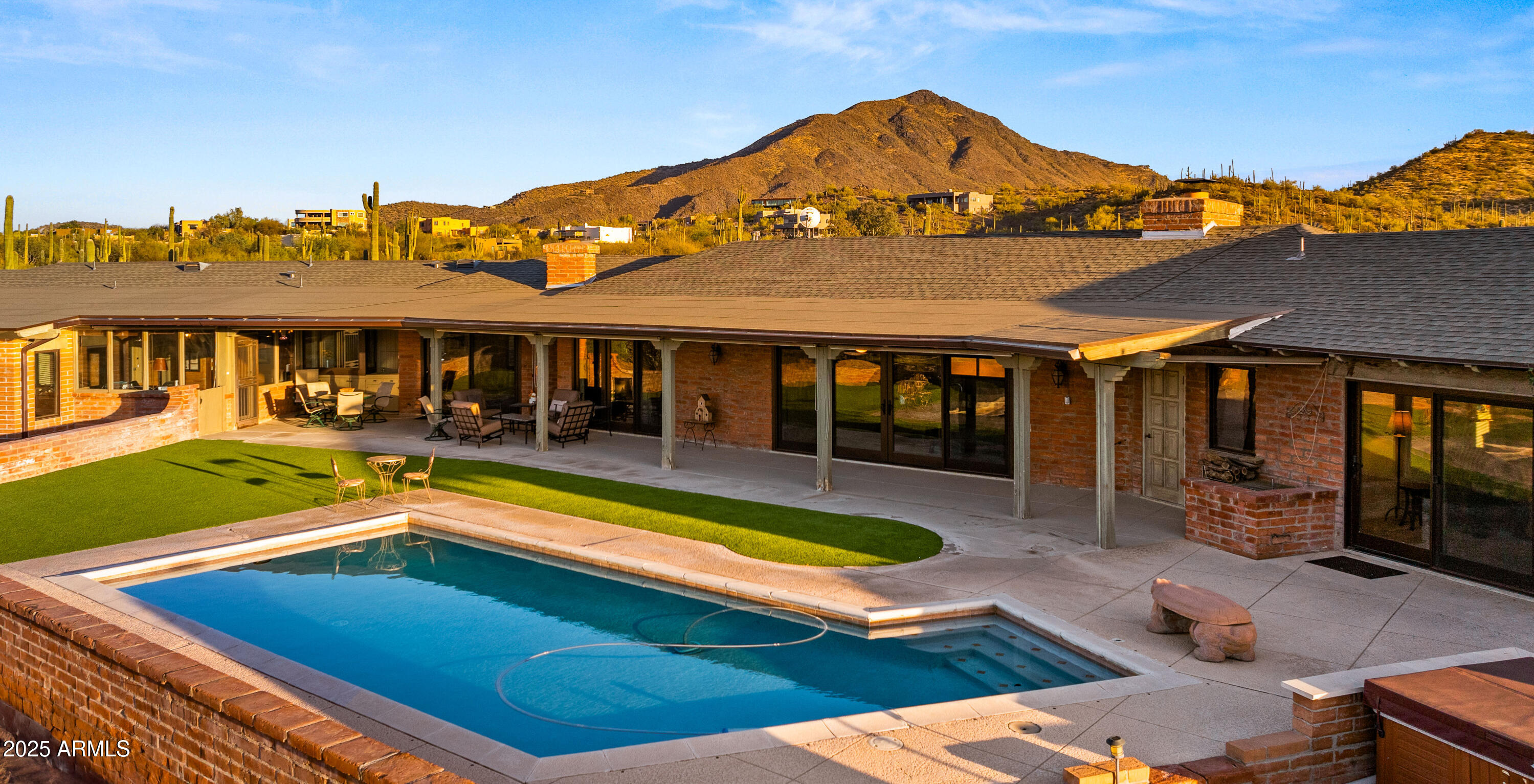 5480 E DESERT CREEK Lane